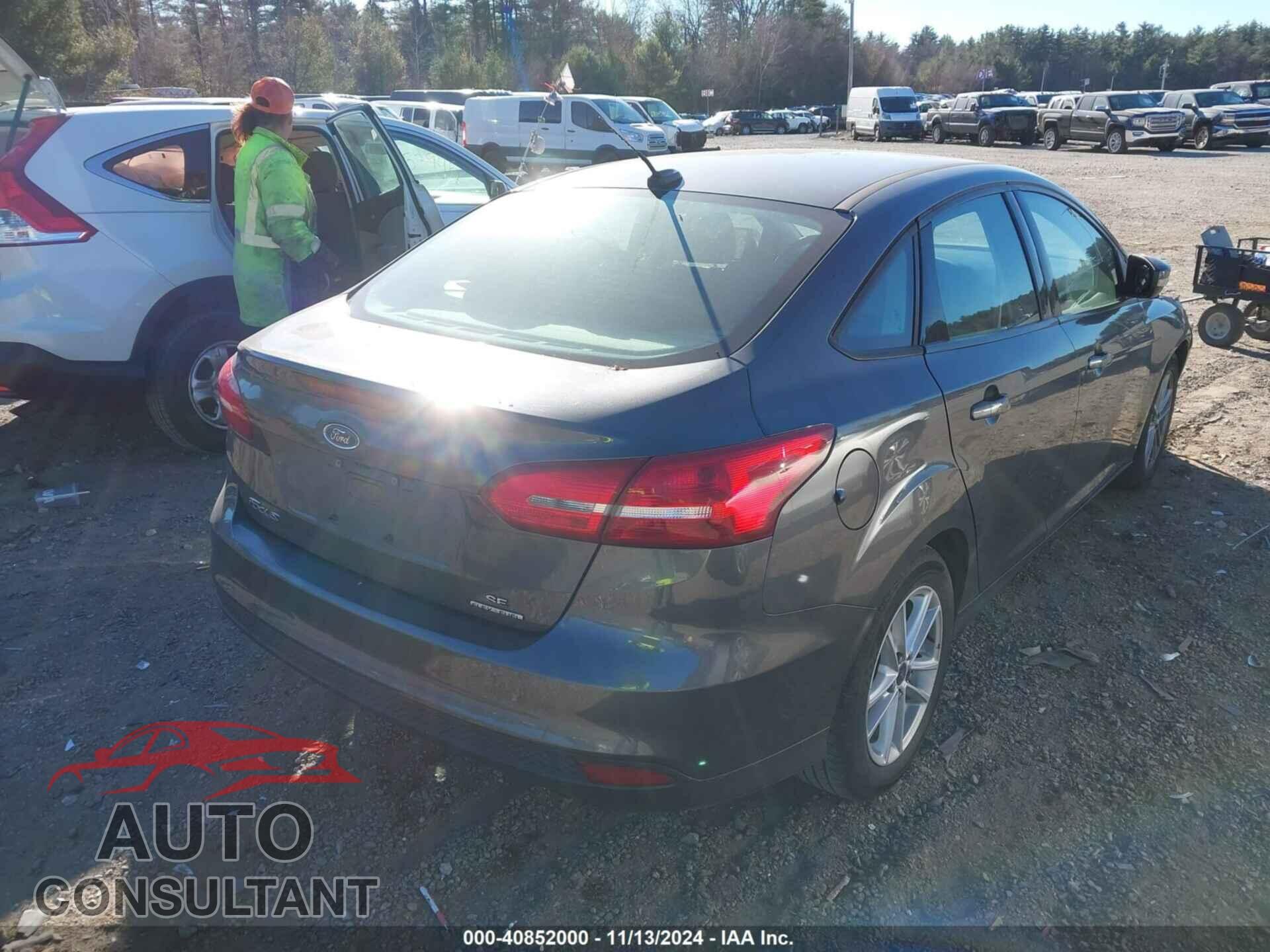 FORD FOCUS 2015 - 1FADP3F26FL280298