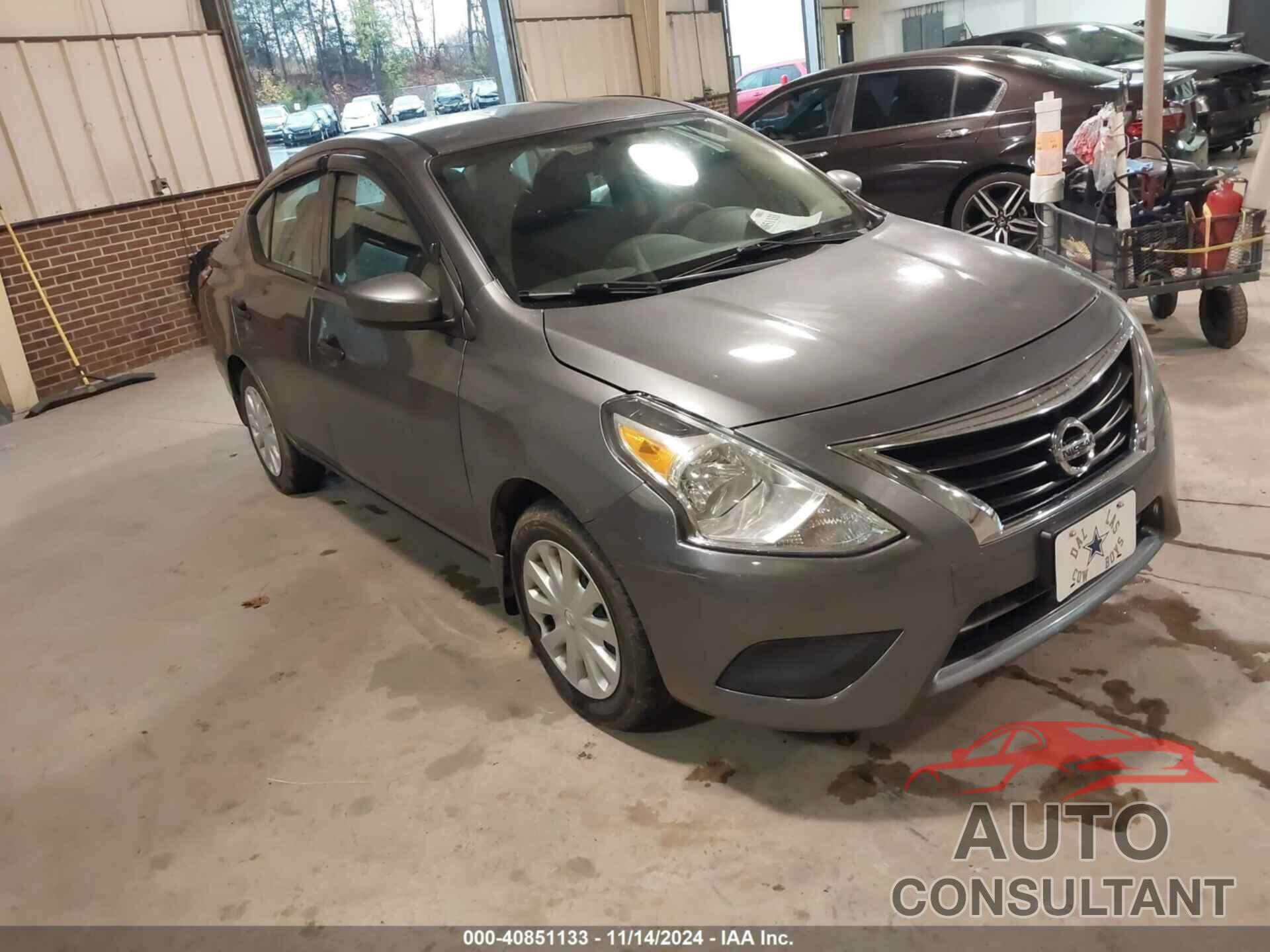 NISSAN VERSA 2018 - 3N1CN7AP2JL882444