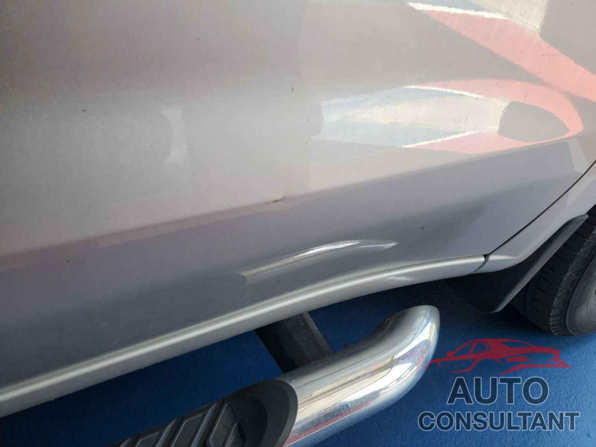CHEVROLET SILVERADO 1500 2019 - 1GCUYDED2KZ322165