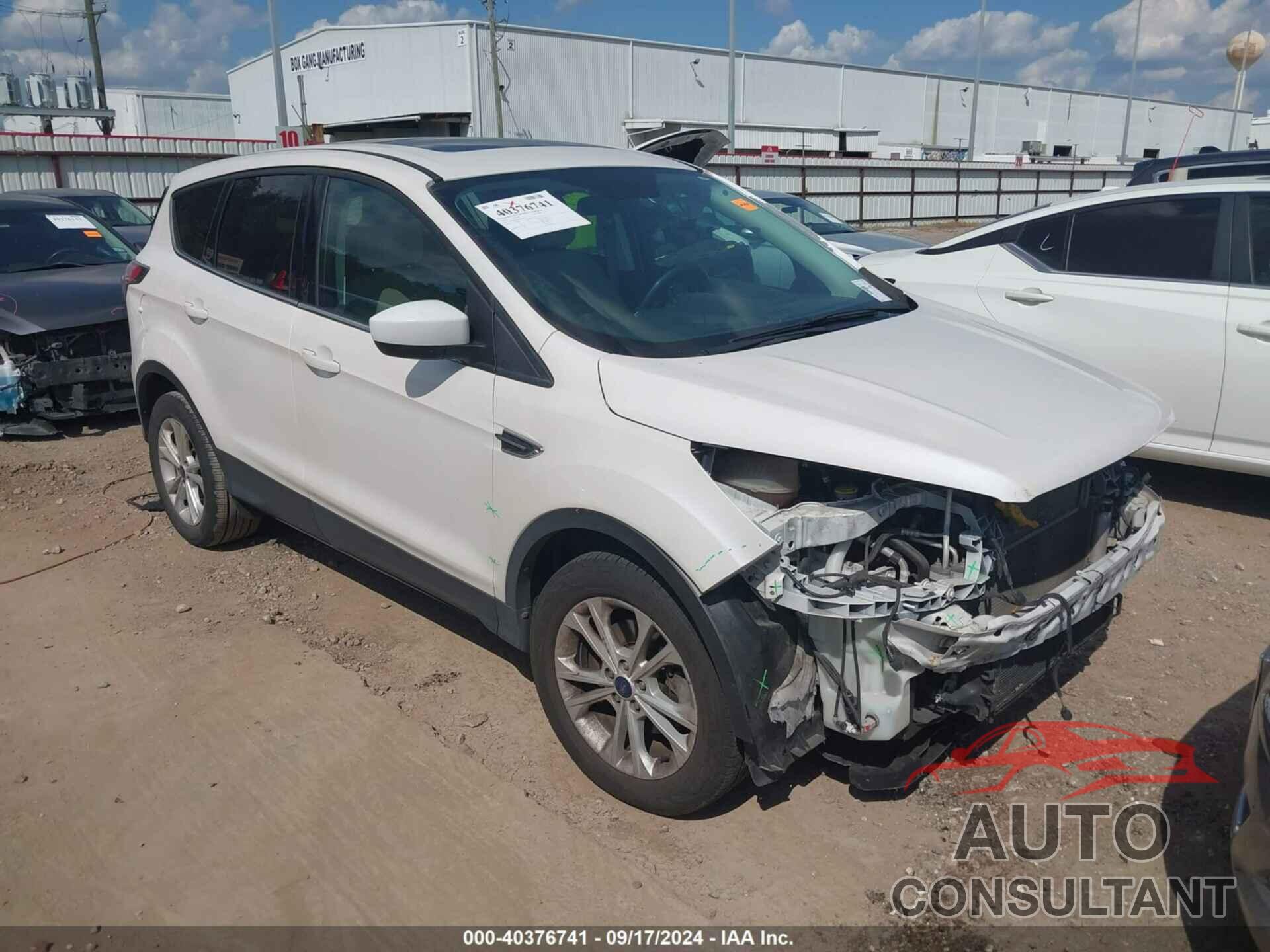 FORD ESCAPE 2017 - 1FMCU0GD7HUA98762