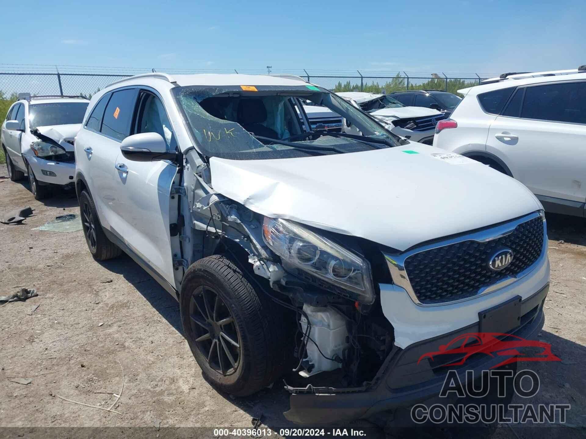 KIA SORENTO 2017 - 5XYPGDA53HG216328