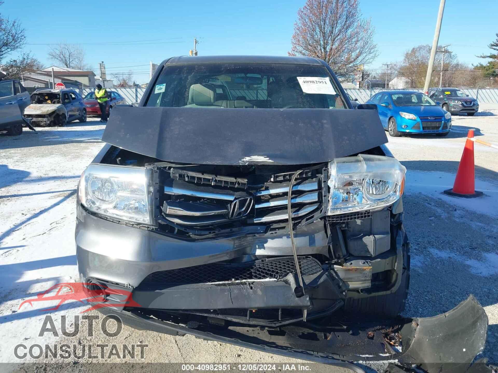 HONDA PILOT 2012 - 5FNYF4H21CB060647