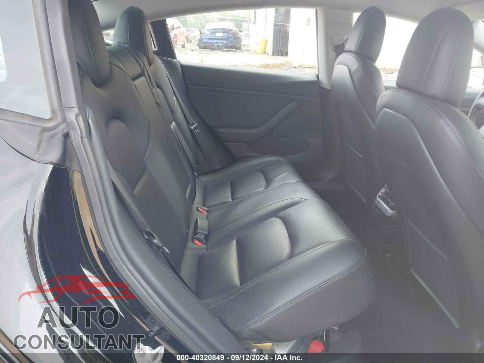 TESLA MODEL 3 2018 - 5YJ3E1EA1JF157058