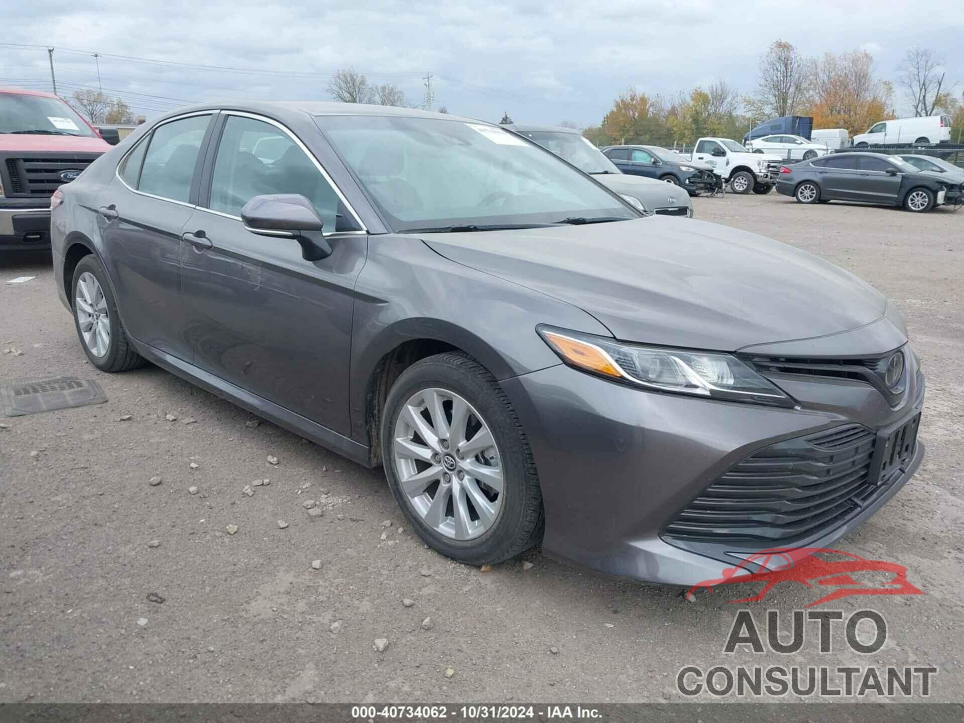 TOYOTA CAMRY 2018 - 4T1B11HKXJU081757