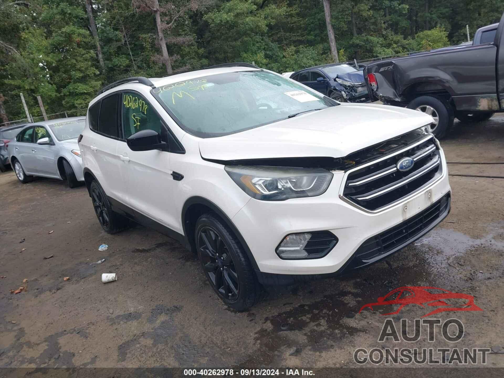 FORD ESCAPE 2017 - 1FMCU9GDXHUC84915