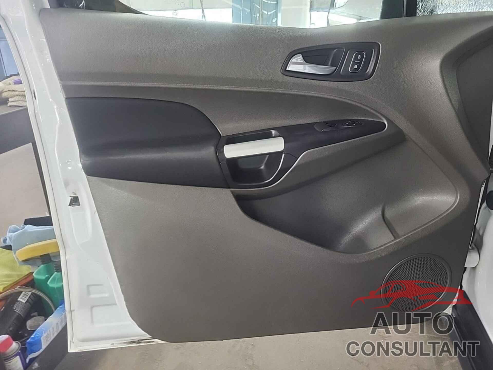 FORD TRANSIT CONNECT 2019 - NM0LS7F70K1416998