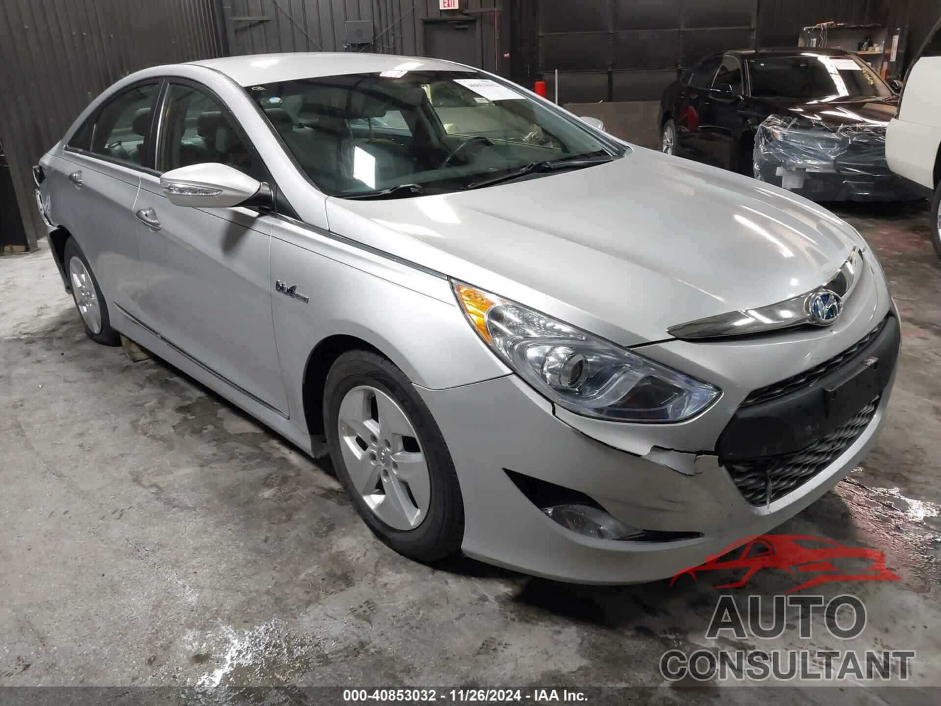 HYUNDAI SONATA HYBRID 2012 - KMHEC4A4XCA044992