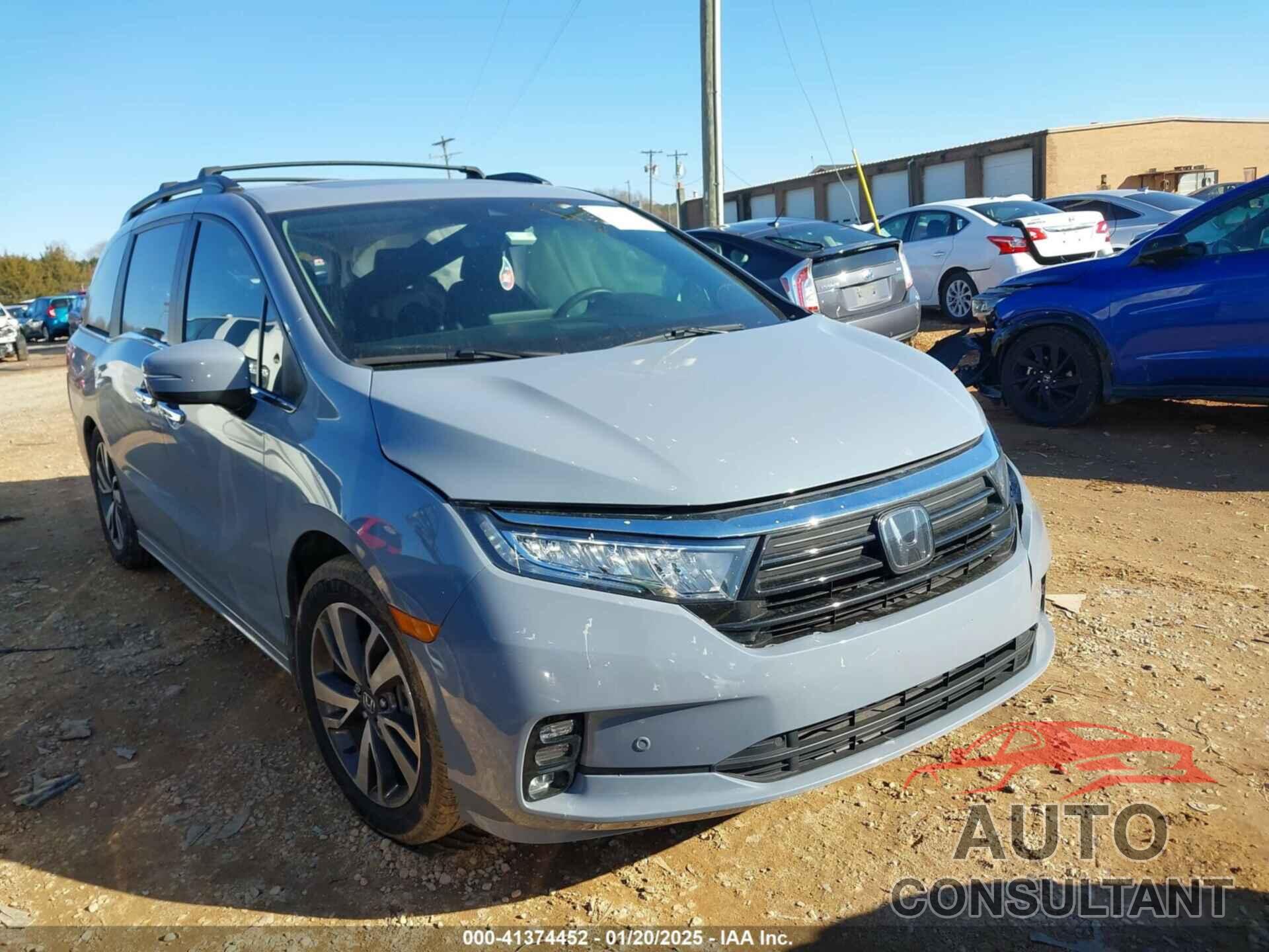 HONDA ODYSSEY 2023 - 5FNRL6H84PB005208