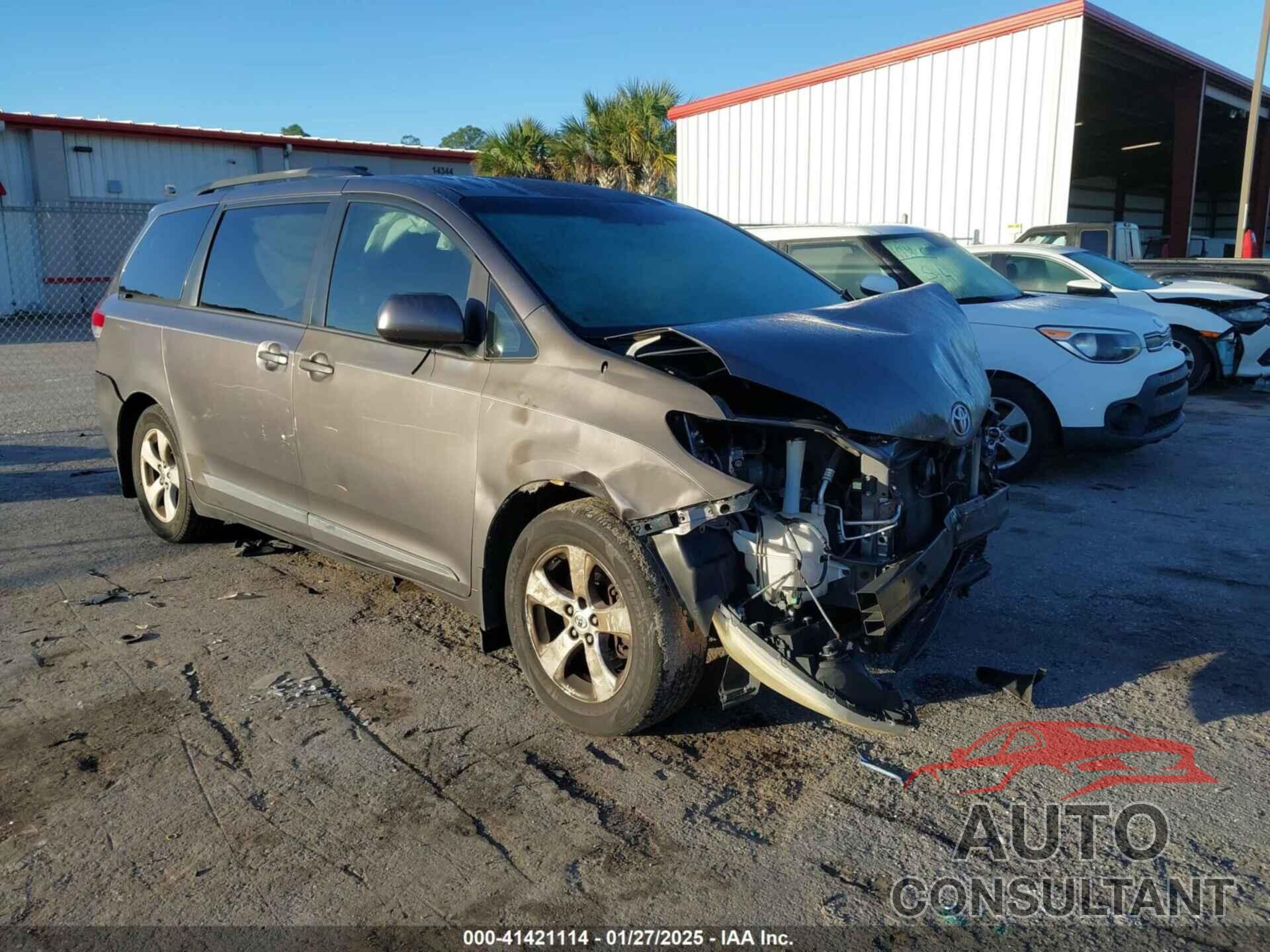 TOYOTA SIENNA 2013 - 5TDKK3DC0DS305364