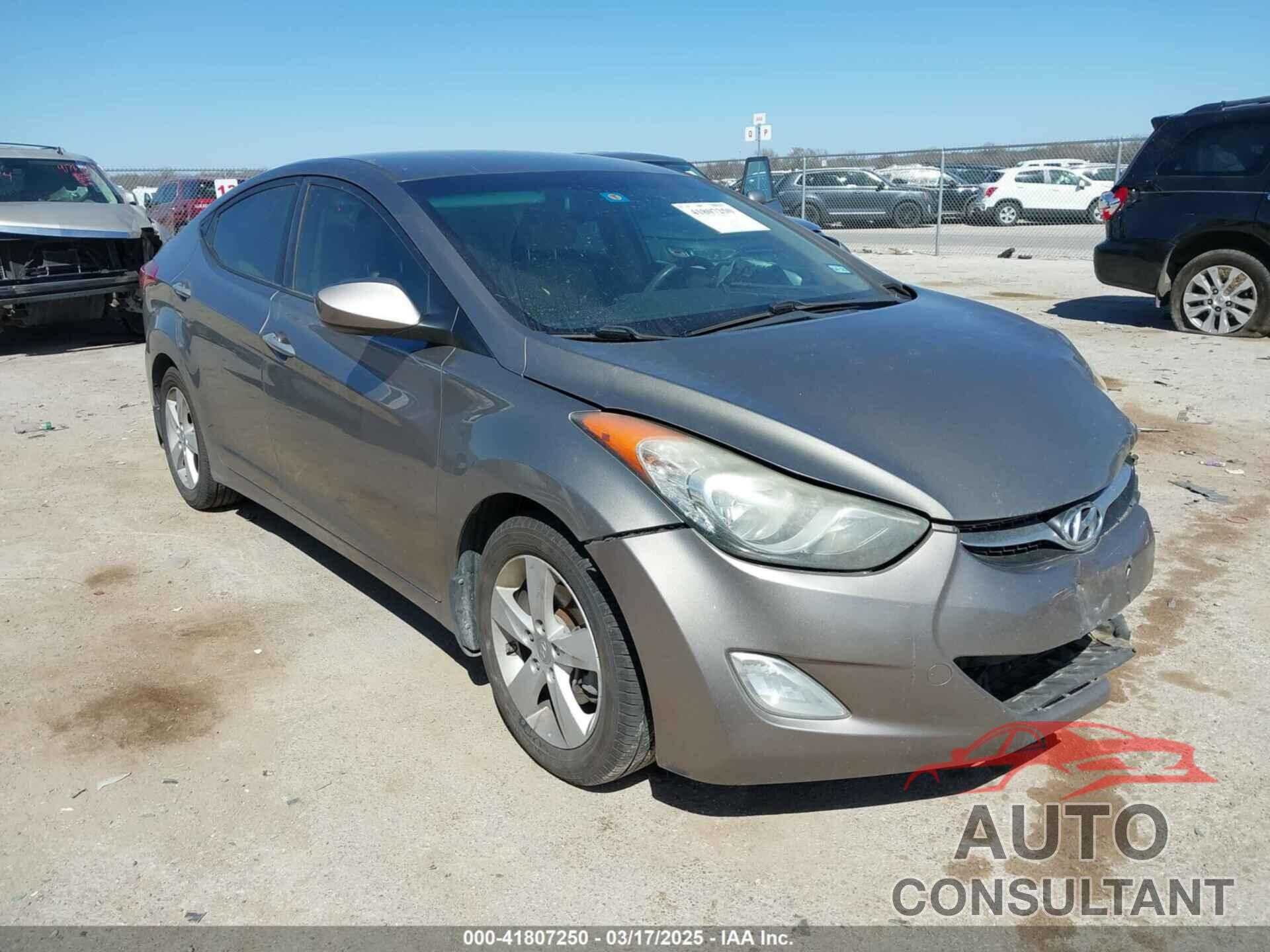 HYUNDAI ELANTRA 2013 - 5NPDH4AE7DH262893