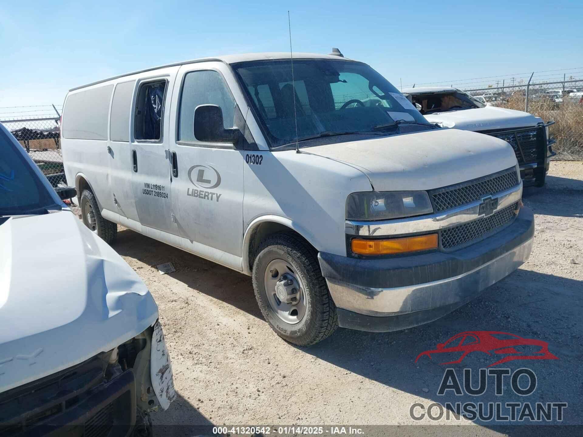 CHEVROLET EXPRESS PASSENGER 2020 - 1GAZGPFG6L1191611