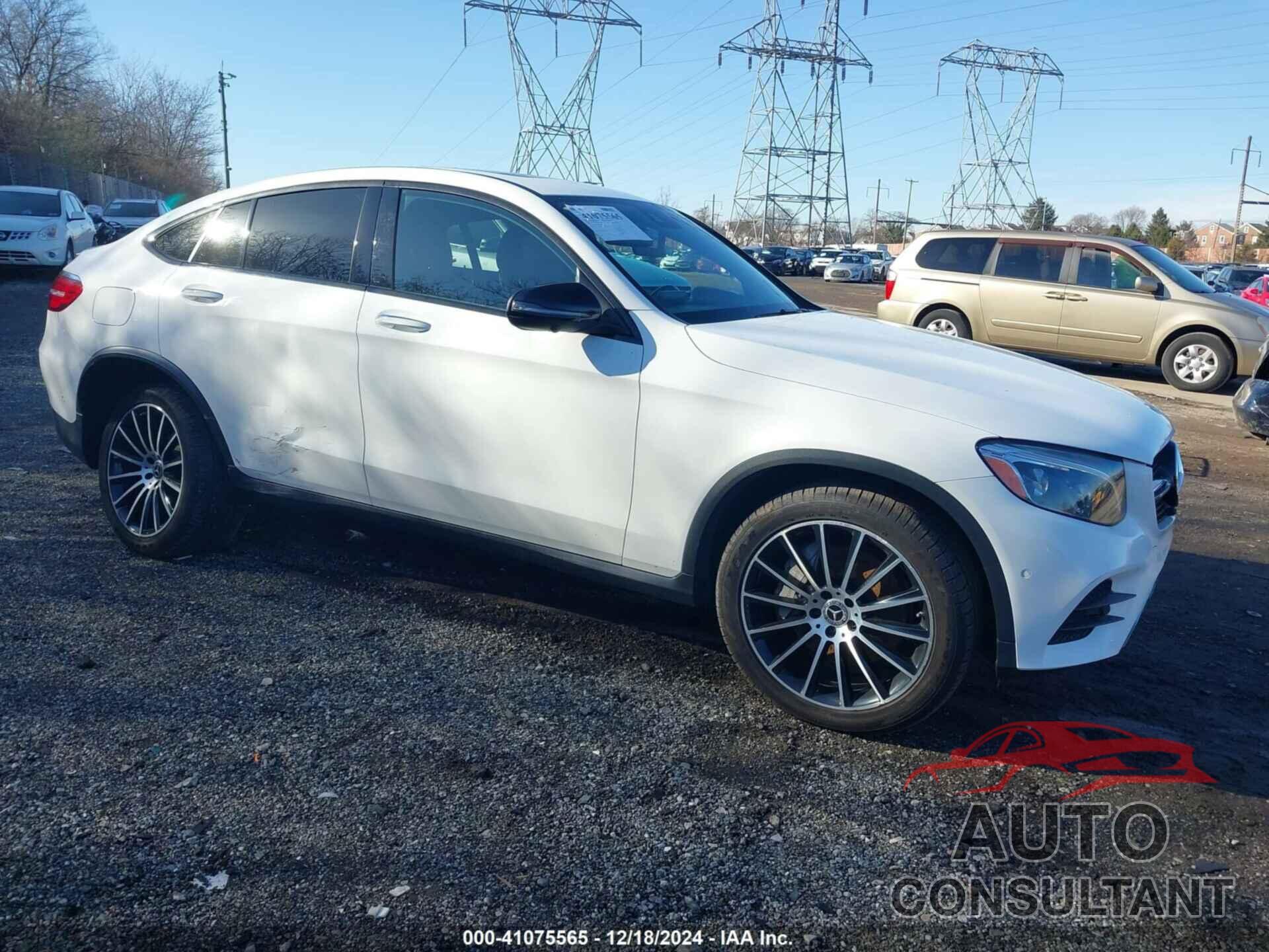 MERCEDES-BENZ GLC 300 COUPE 2019 - WDC0J4KB6KF639626