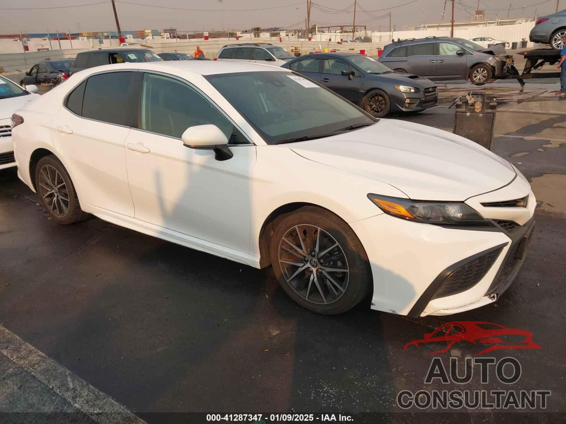 TOYOTA CAMRY 2021 - 4T1G11AK8MU425669
