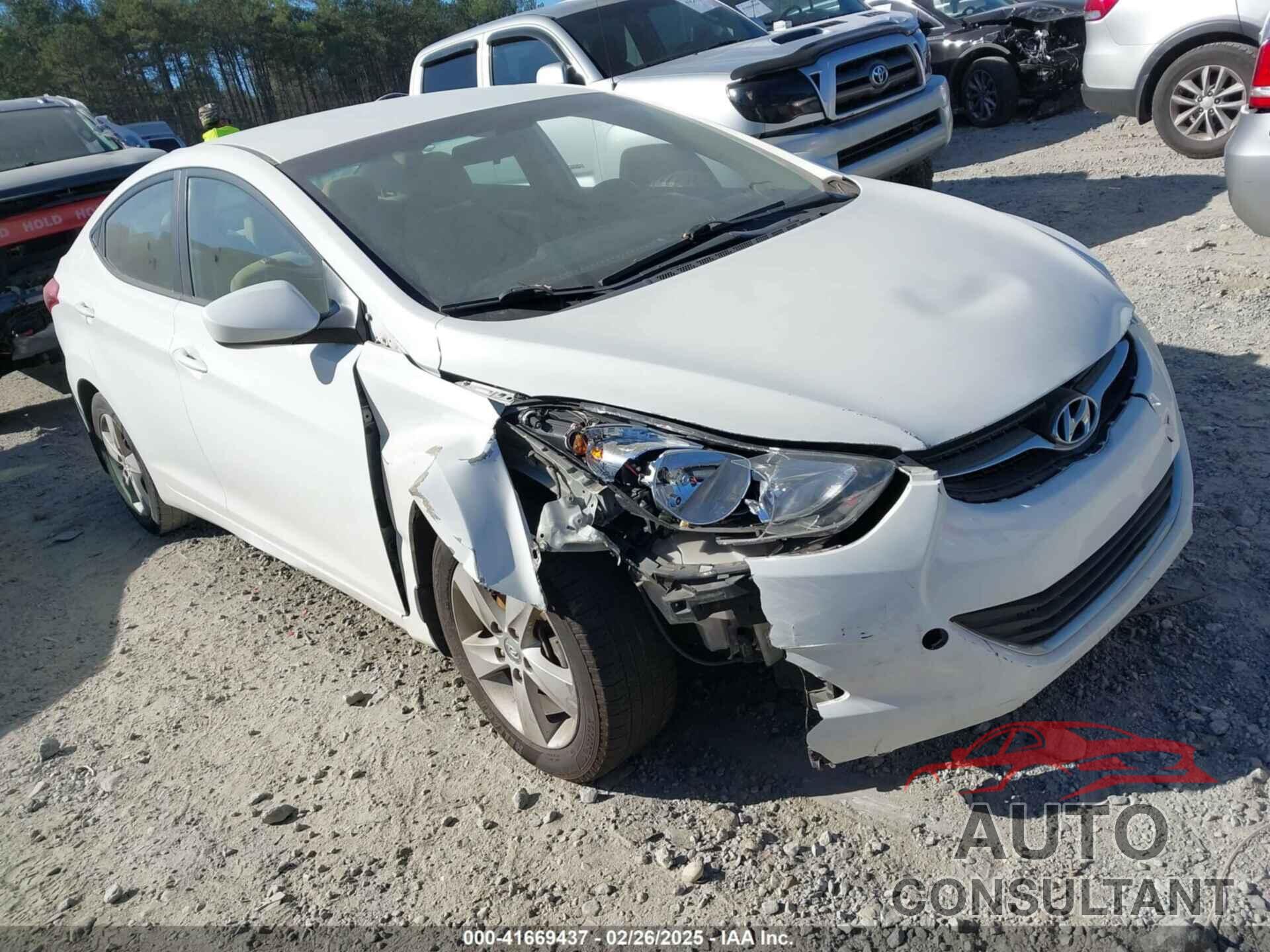 HYUNDAI ELANTRA 2013 - 5NPDH4AE3DH279965