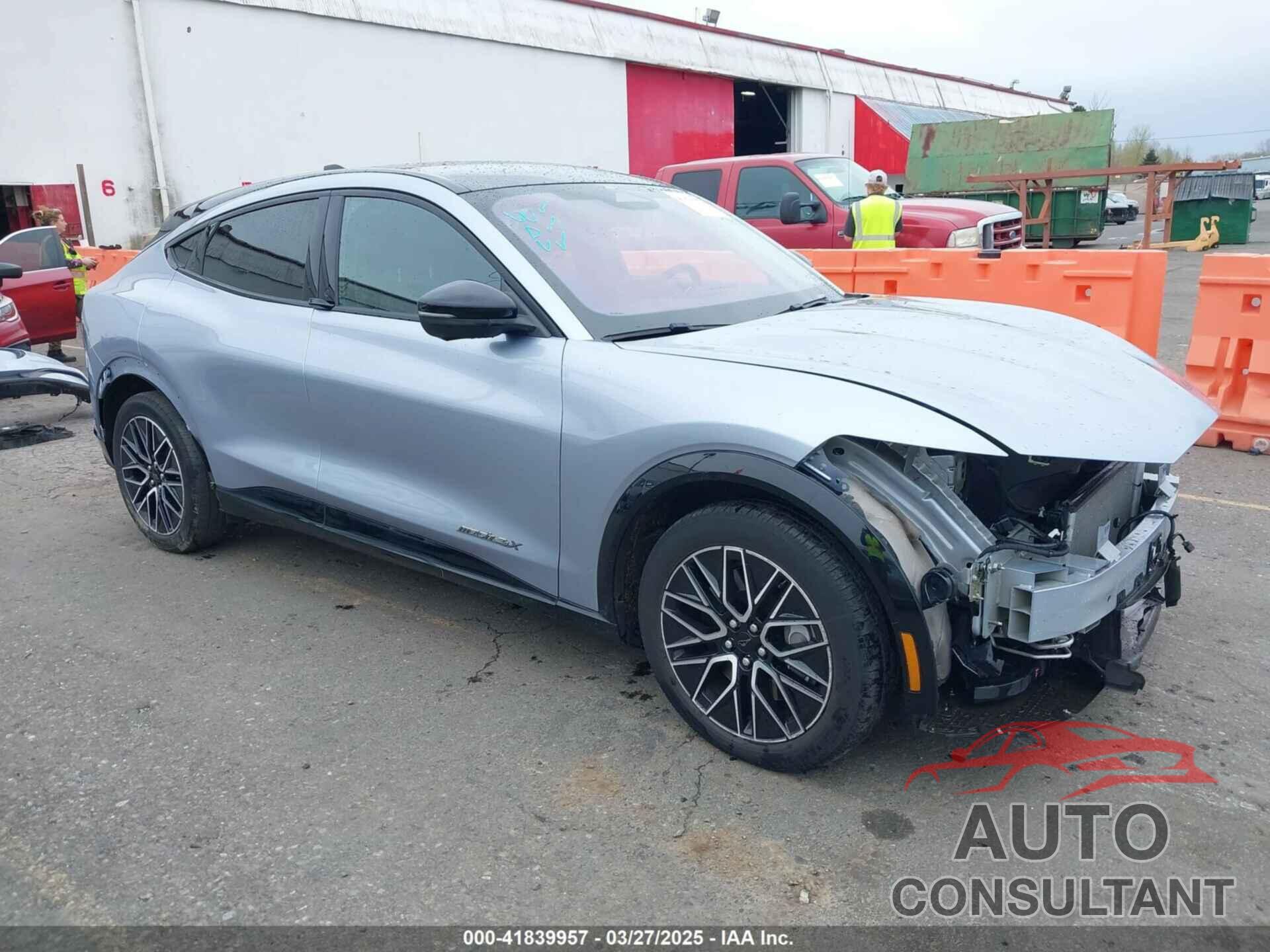 FORD MUSTANG MACH-E 2022 - 3FMTK3SU4NMA04044