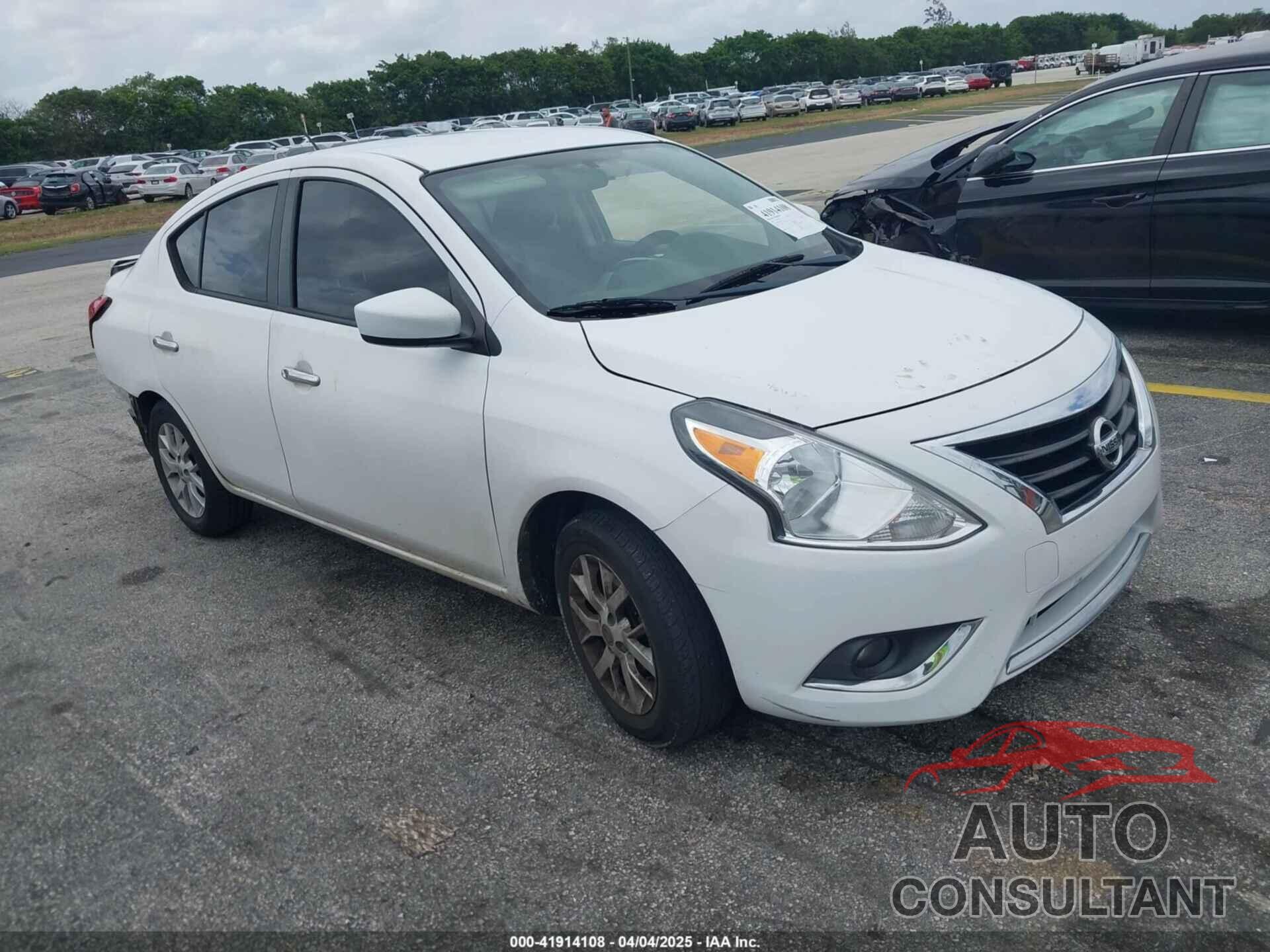 NISSAN VERSA 2018 - 3N1CN7AP3JL832636