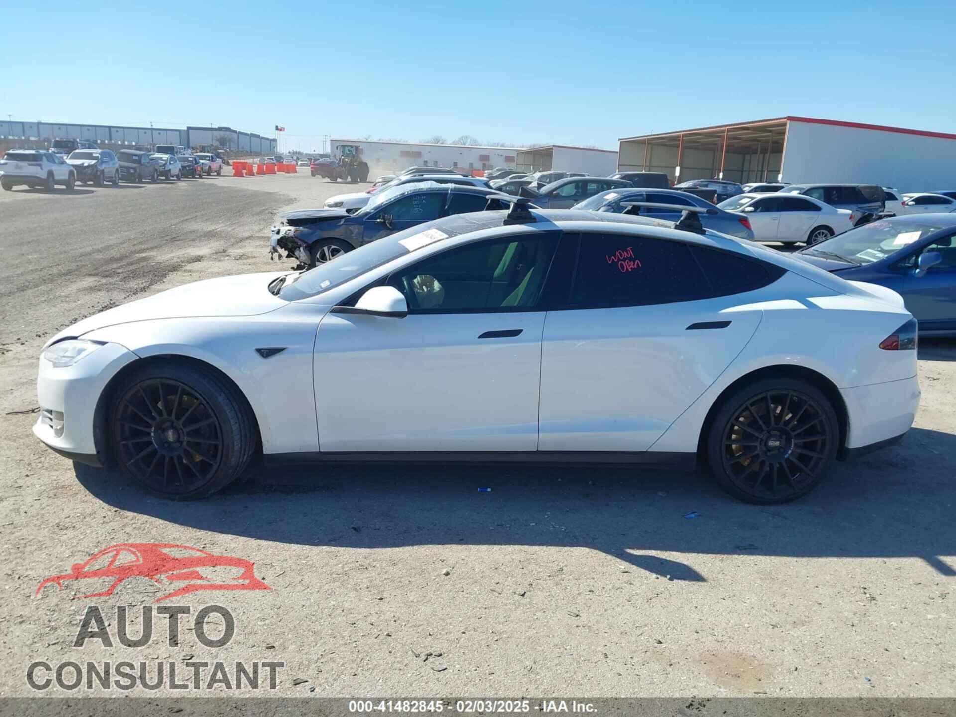 TESLA MODEL S 2013 - 5YJSA1DP4DFP17057