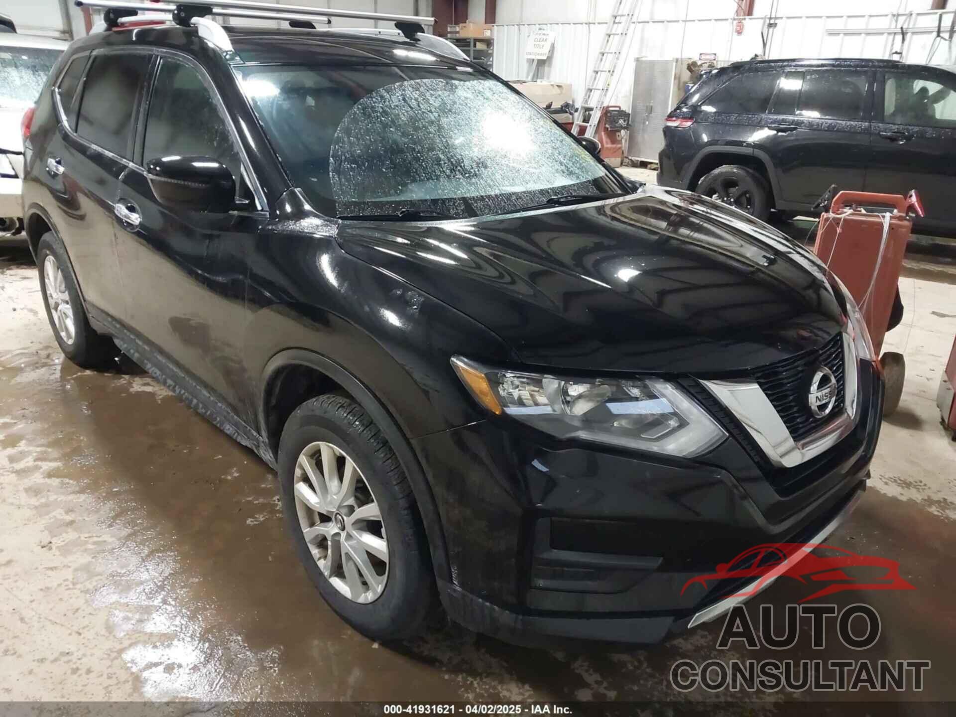 NISSAN ROGUE 2017 - KNMAT2MV1HP524175