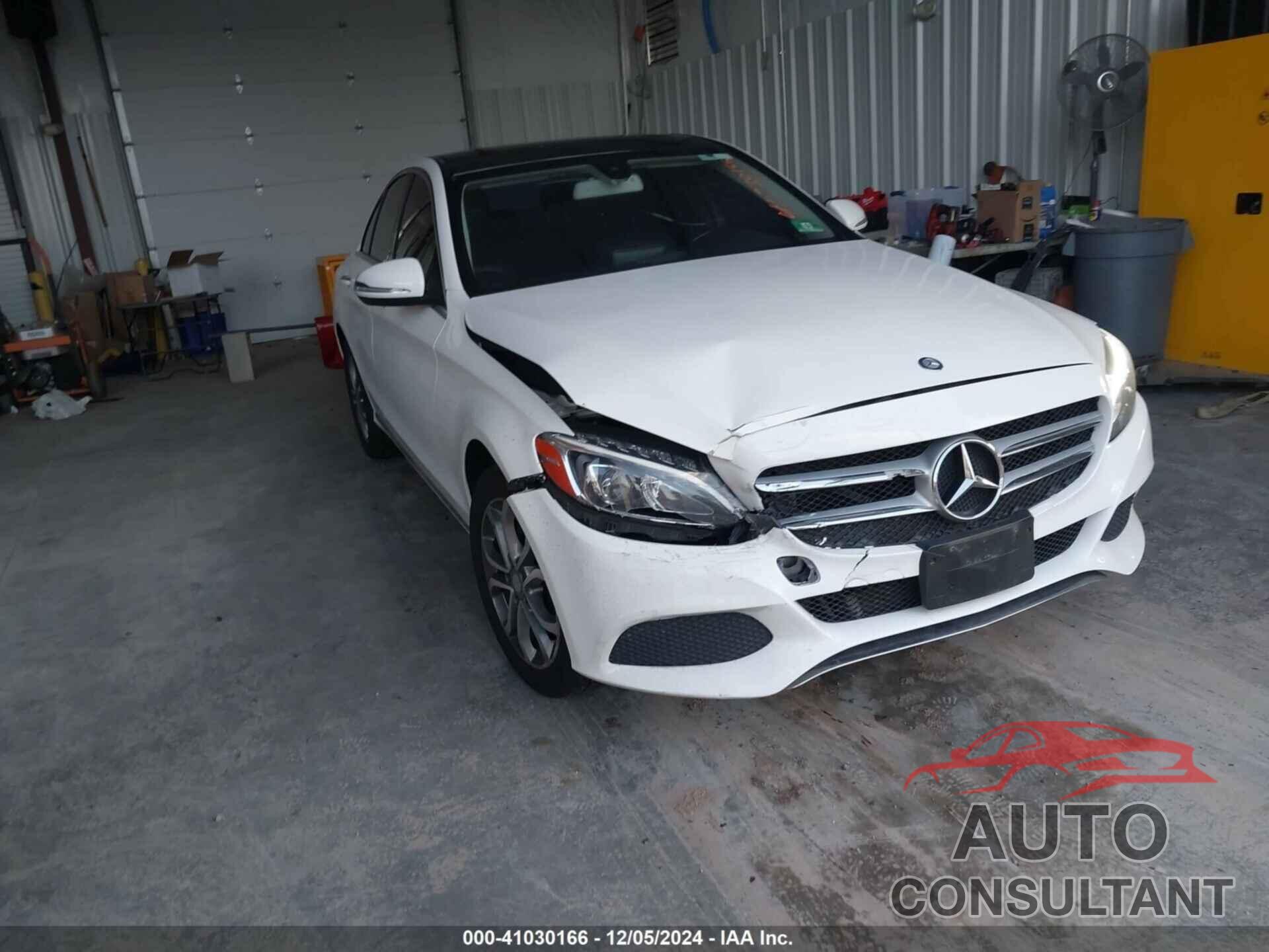 MERCEDES-BENZ C 300 2015 - 55SWF4KBXFU065784