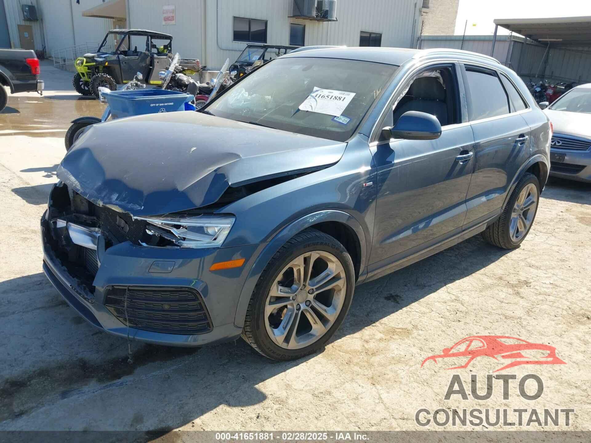 AUDI Q3 2018 - WA1HCCFS8JR000257