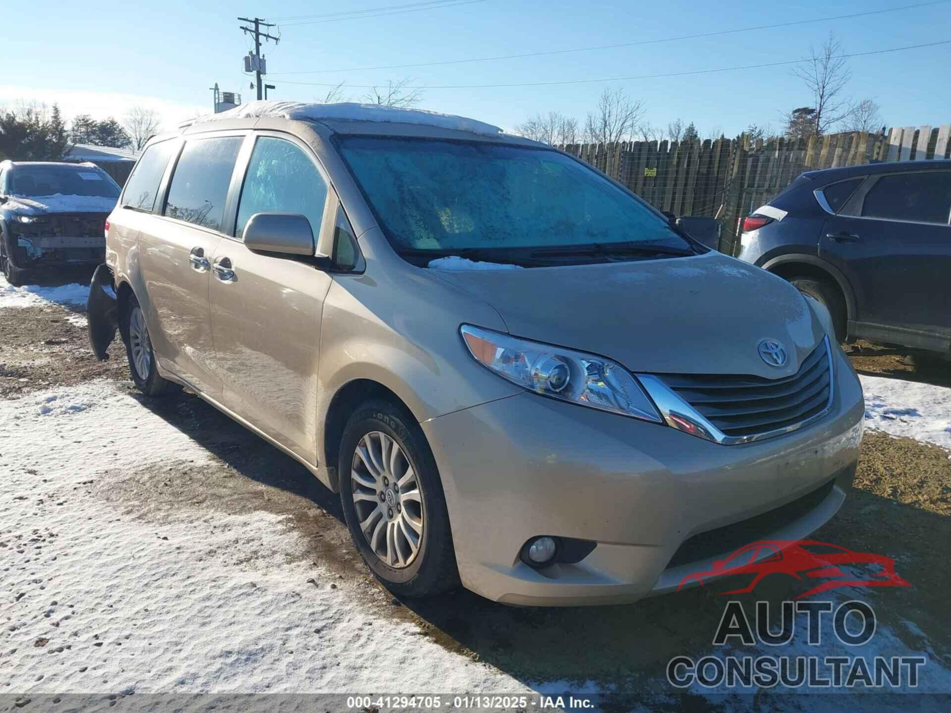 TOYOTA SIENNA 2011 - 5TDYK3DC8BS090369