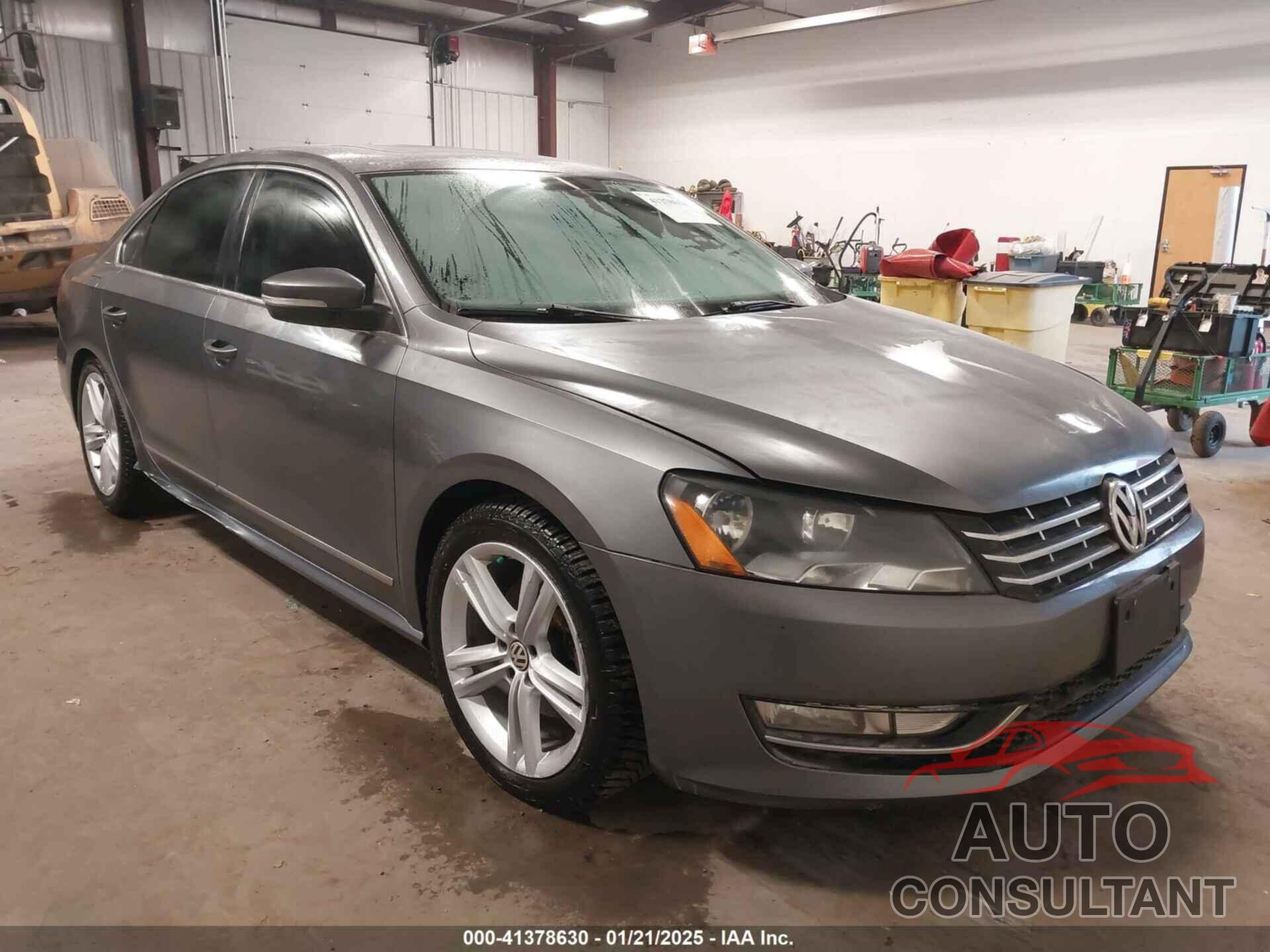 VOLKSWAGEN PASSAT 2013 - 1VWBN7A3XDC076855