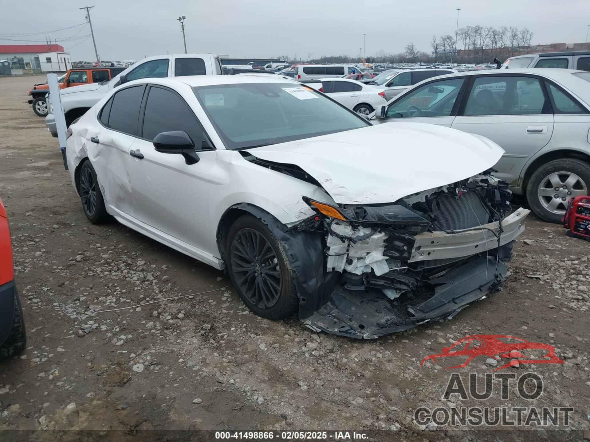 TOYOTA CAMRY 2021 - 4T1G11AK6MU451087