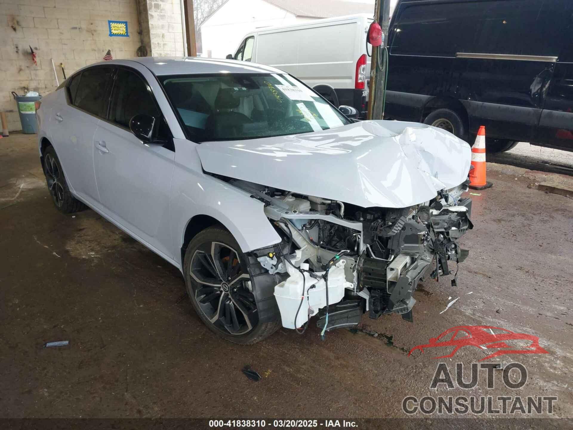 NISSAN ALTIMA 2024 - 1N4BL4CW1RN315953