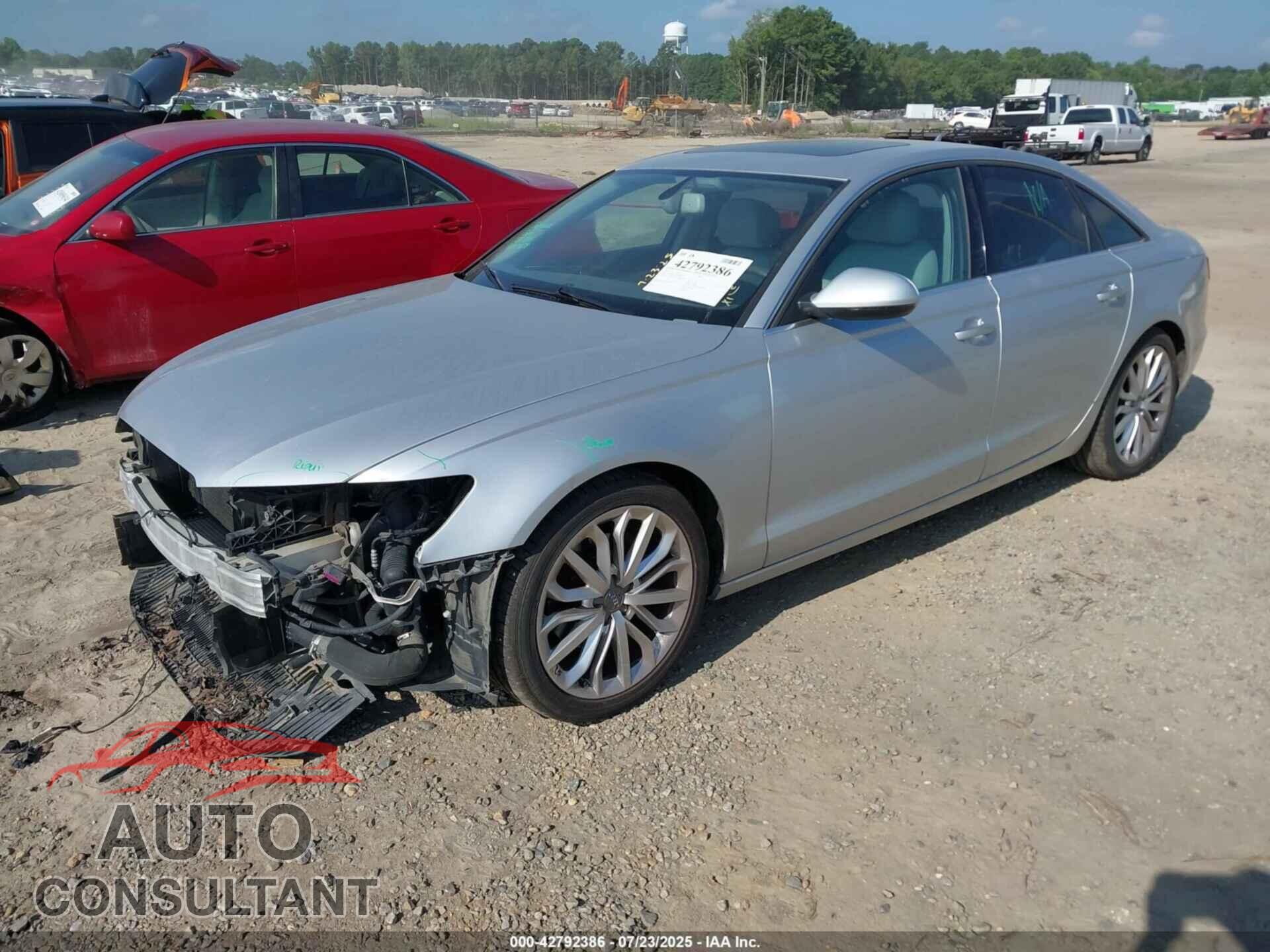 AUDI A6 2013 - WAUDFAFC5DN076987