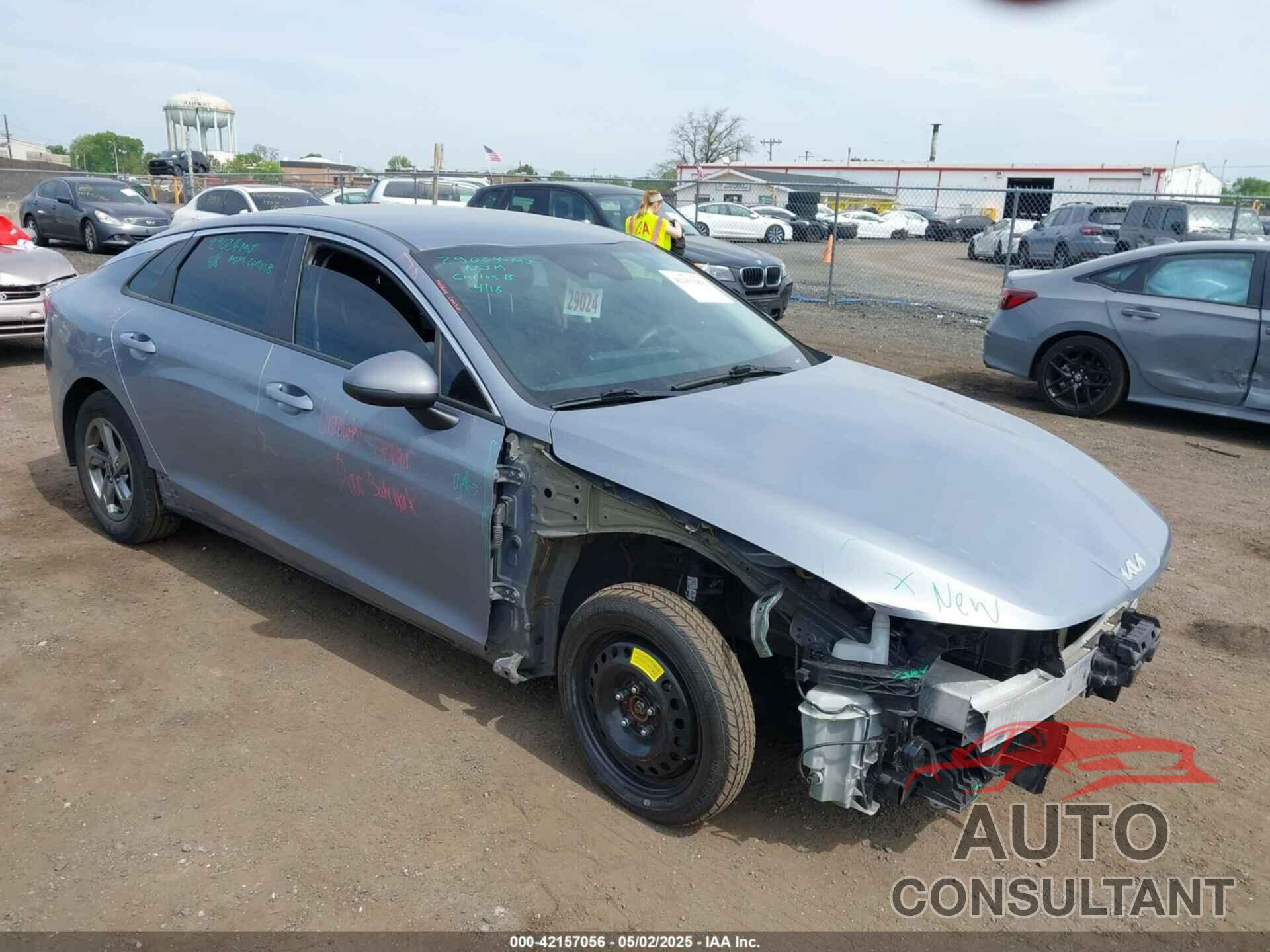 KIA K5 2022 - 5XXG14J21NG122942