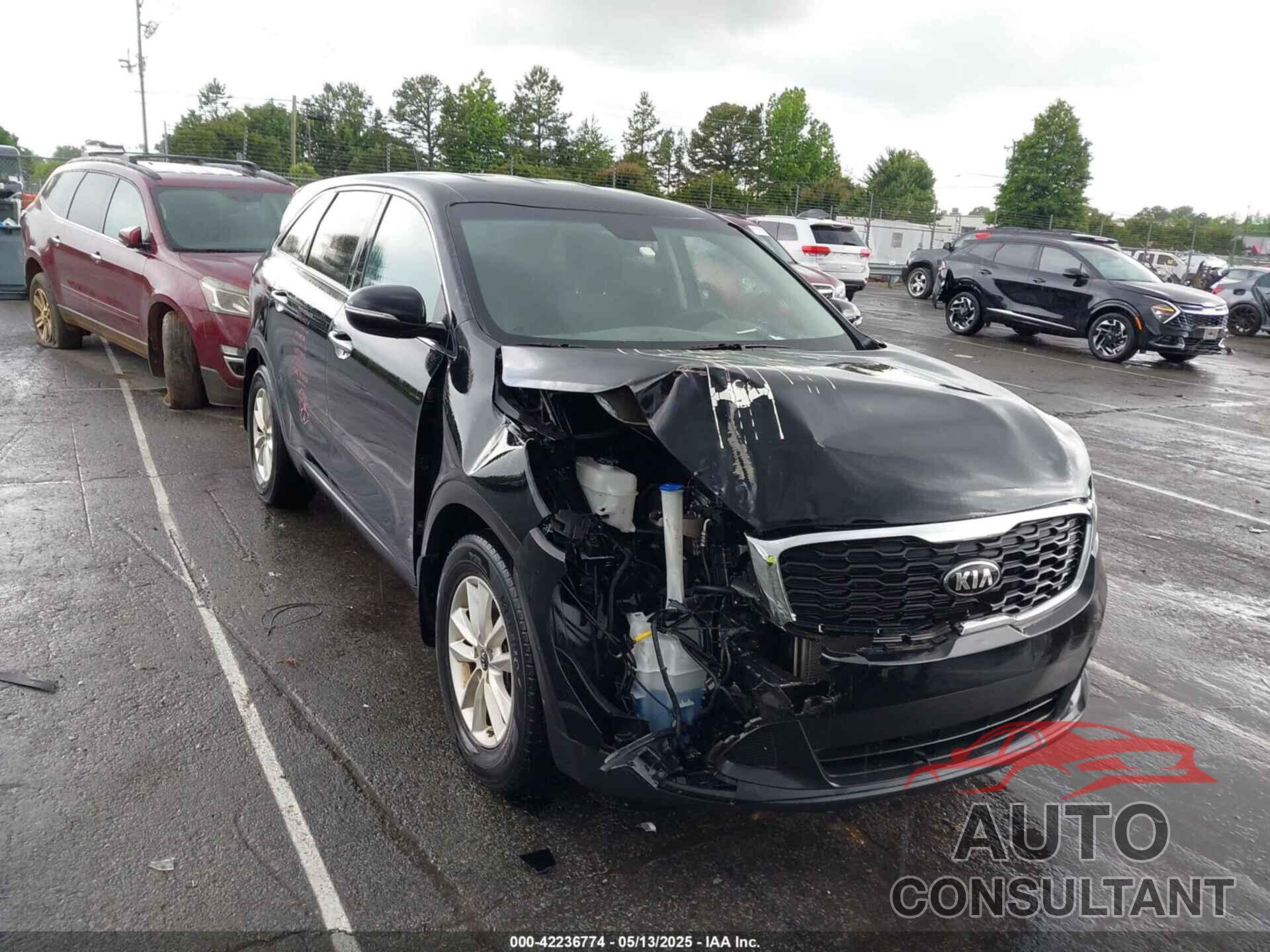 KIA SORENTO 2019 - 5XYPG4A39KG584941
