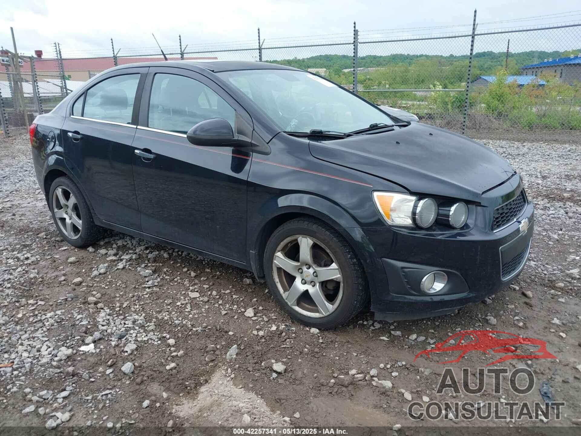 CHEVROLET SONIC 2012 - 1G1JE5SH9C4175083