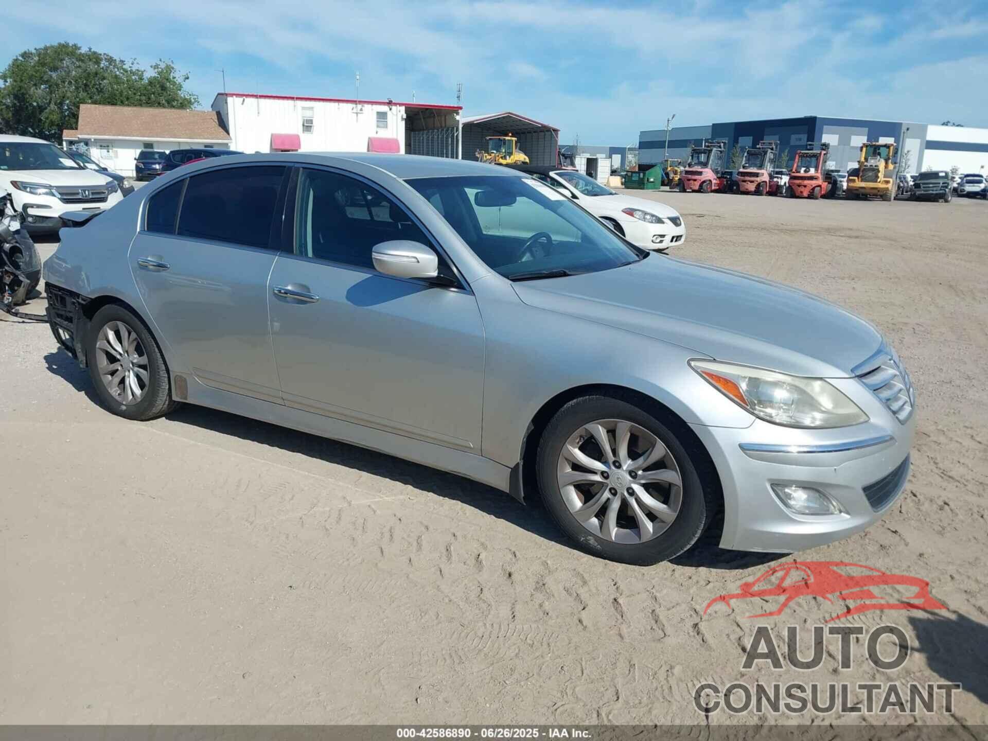 HYUNDAI GENESIS 2013 - KMHGC4DD5DU242299