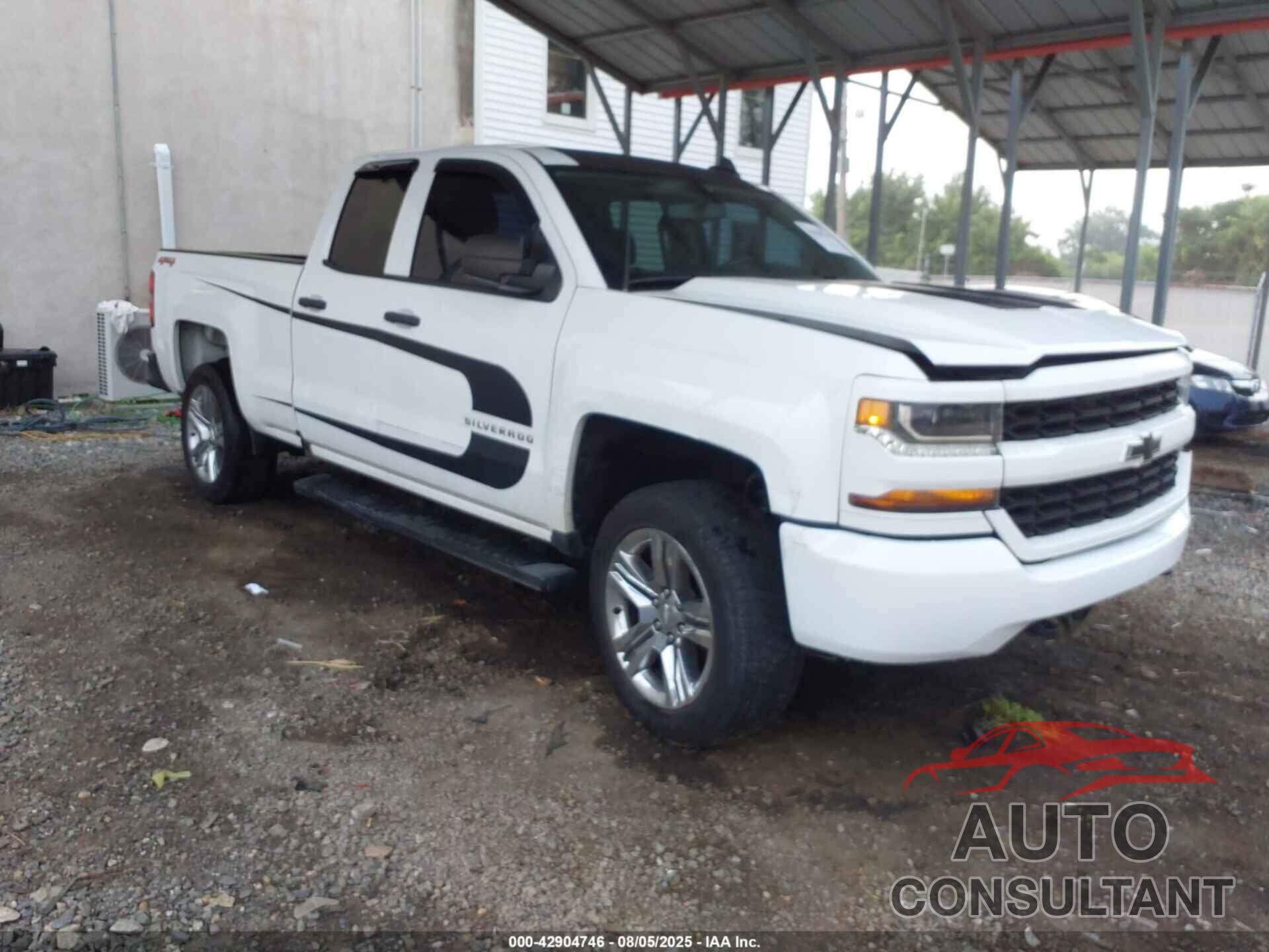 CHEVROLET SILVERADO 1500 2018 - 1GCVKPEH4JZ207639