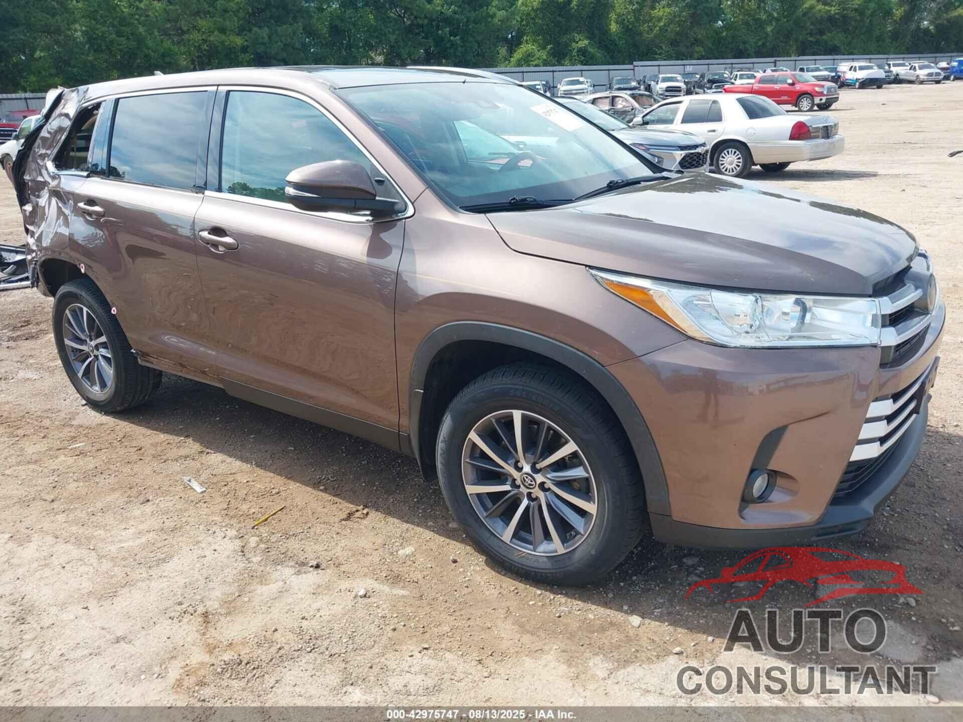 TOYOTA HIGHLANDER 2019 - 5TDKZRFH4KS308739