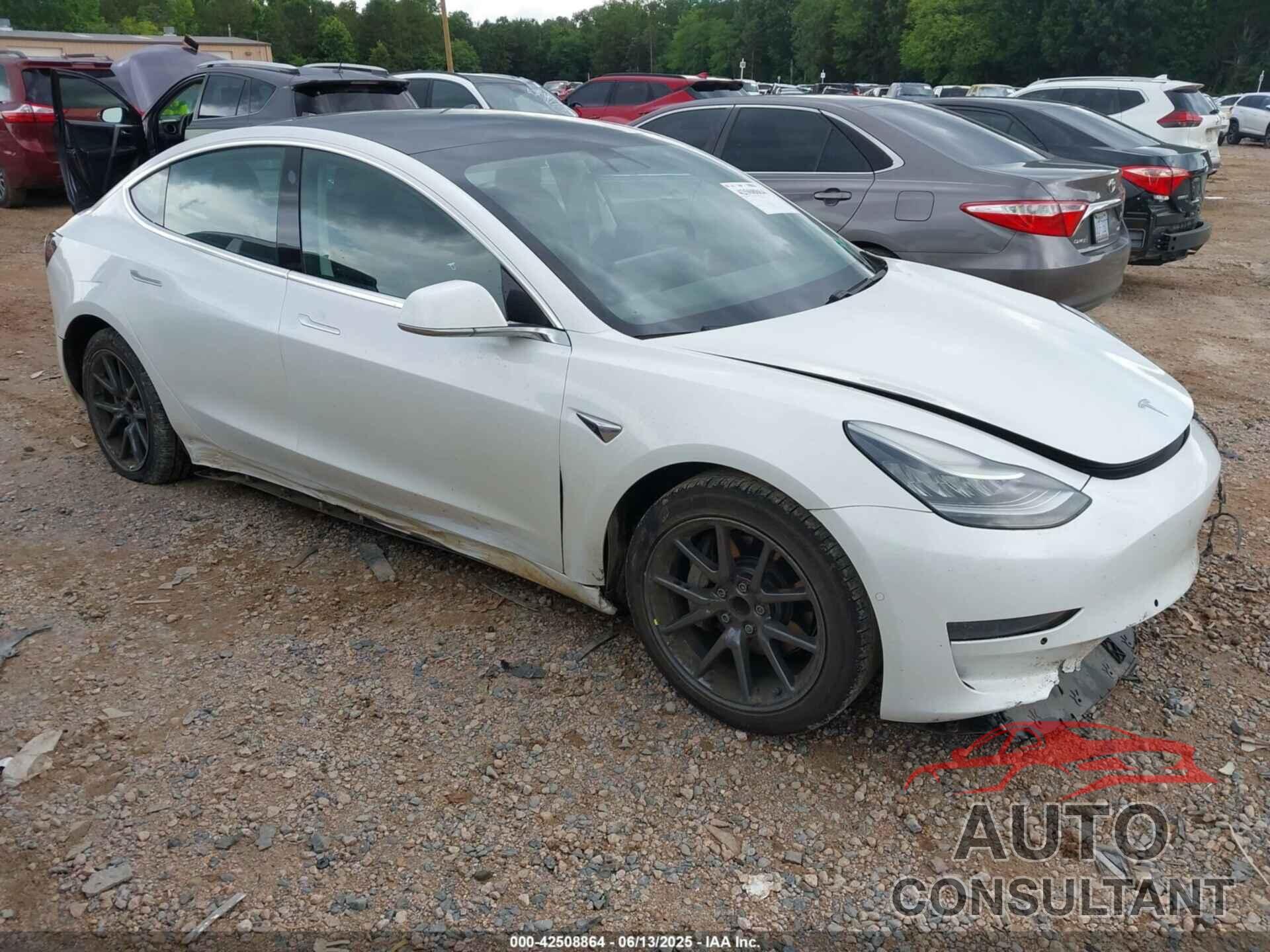 TESLA MODEL 3 2020 - 5YJ3E1EA0LF658686