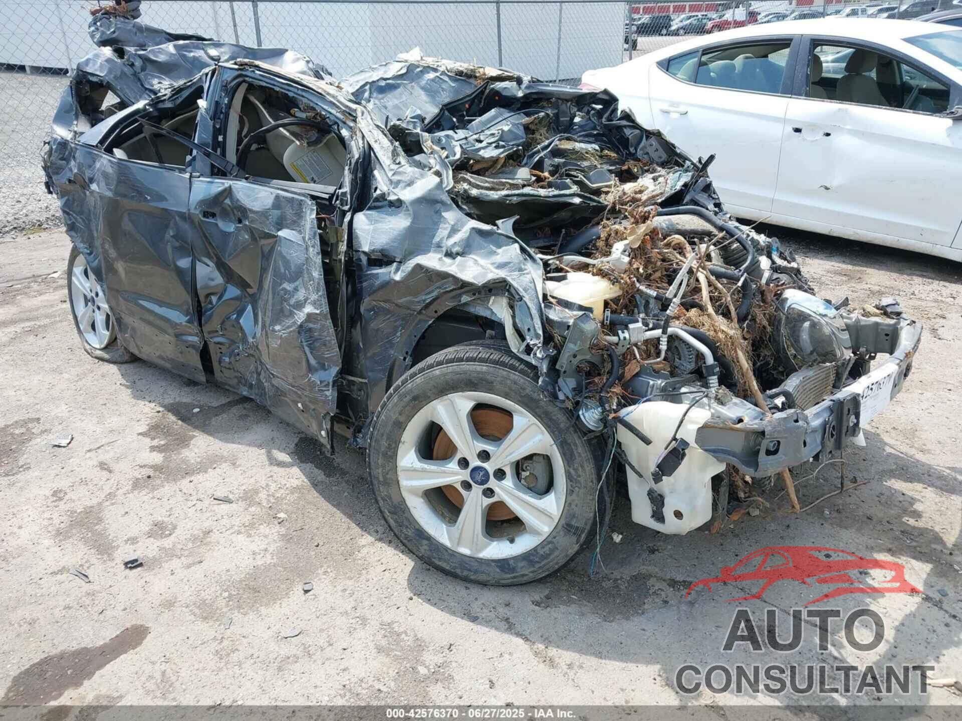 FORD ESCAPE 2015 - 1FMCU9GX3FUB68009