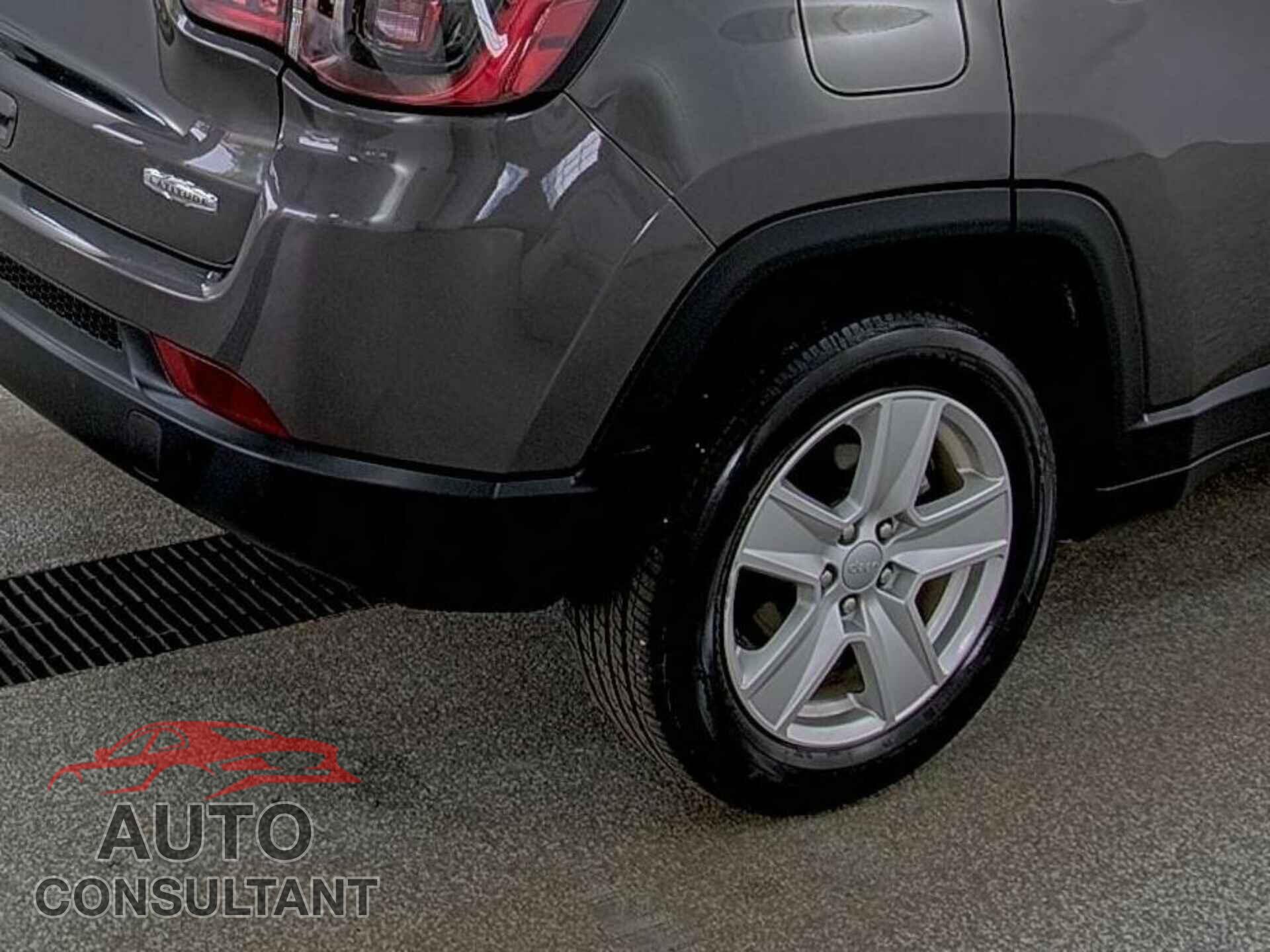 JEEP COMPASS 2022 - 3C4NJDBB1NT150654