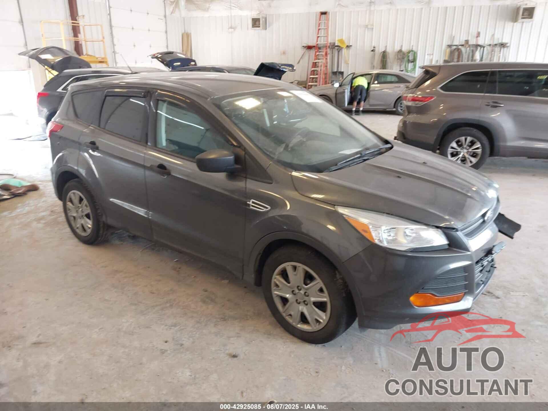 FORD ESCAPE 2015 - 1FMCU0F72FUB66068
