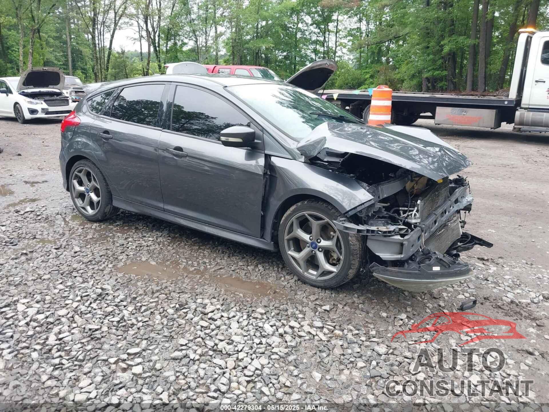 FORD FOCUS 2016 - 1FADP3L96GL376435