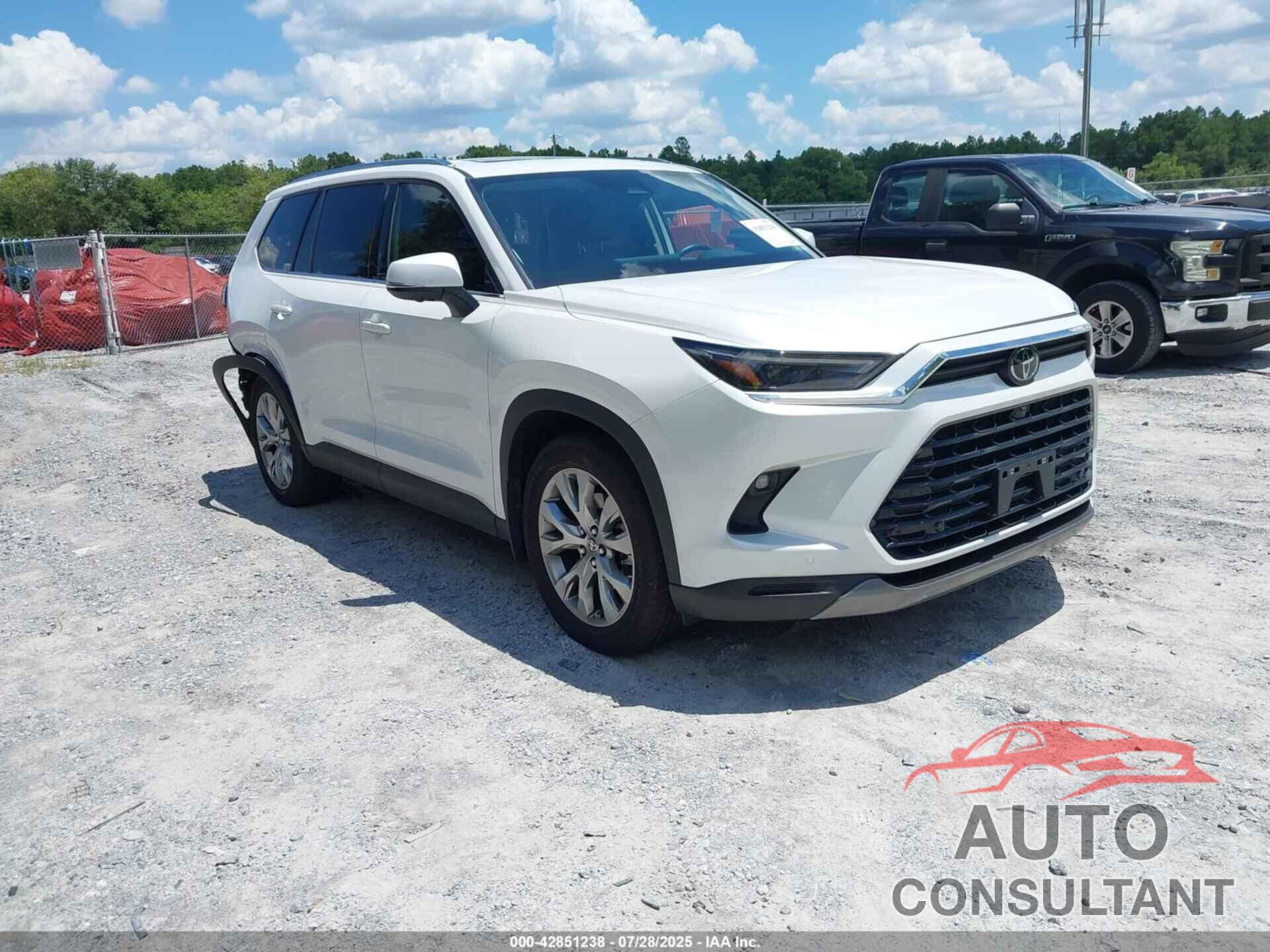 TOYOTA GRAND HIGHLANDER 2024 - 5TDACAB59RS025368