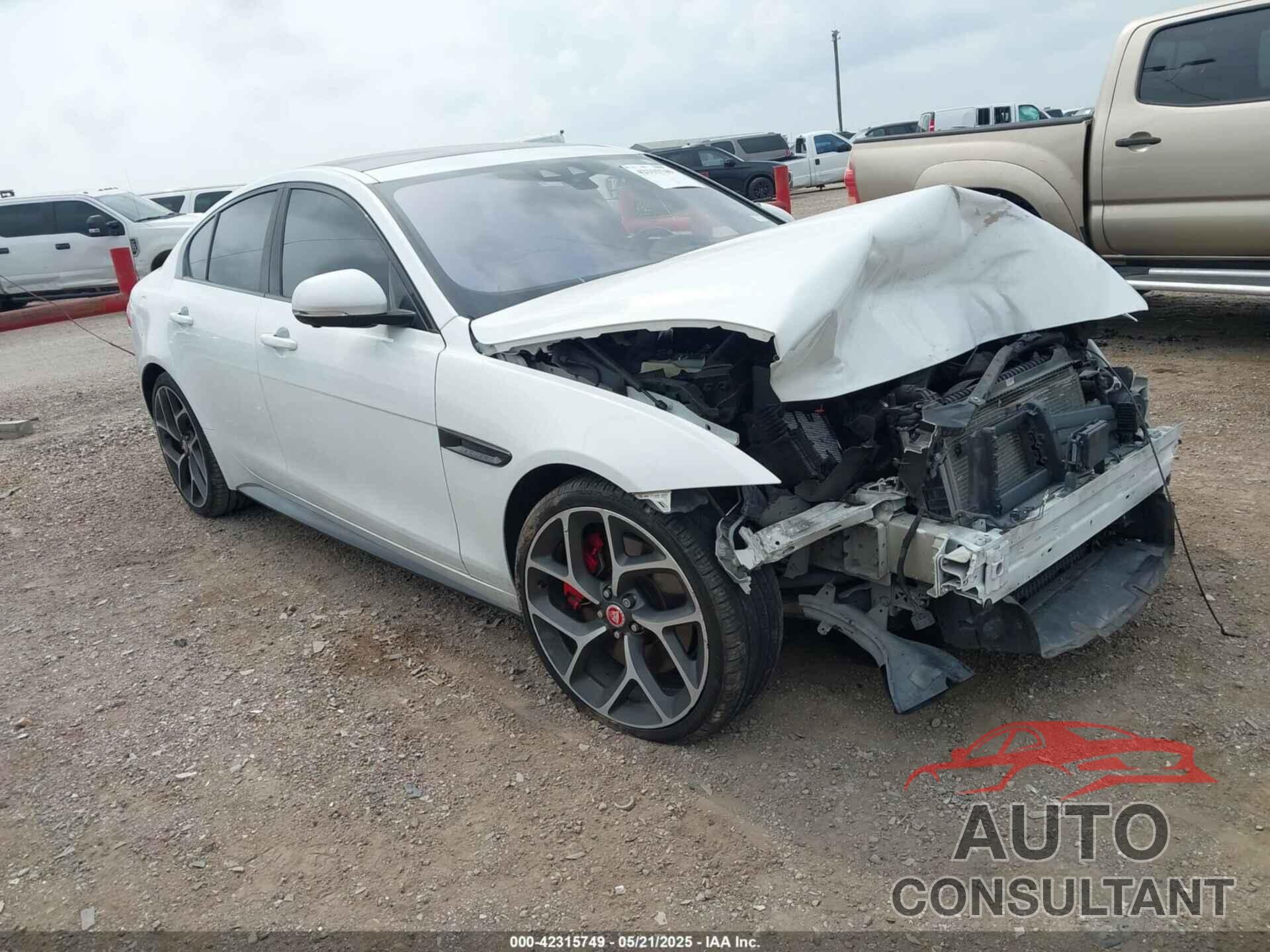 JAGUAR XE 2018 - SAJAG4FV5JCP36363