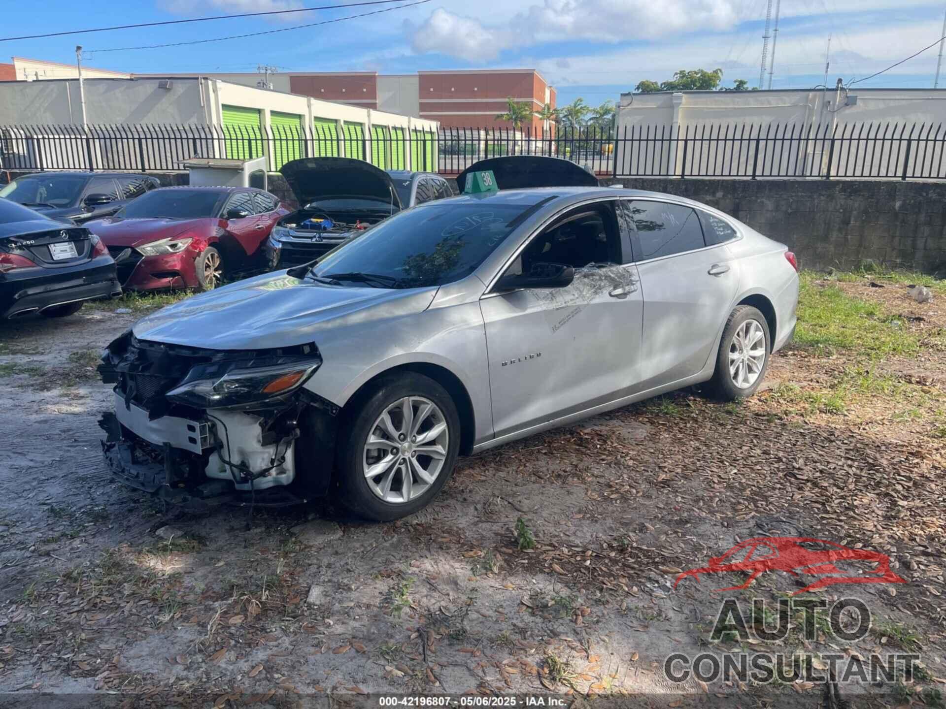 CHEVROLET MALIBU 2021 - 1G1ZD5ST5MF062652