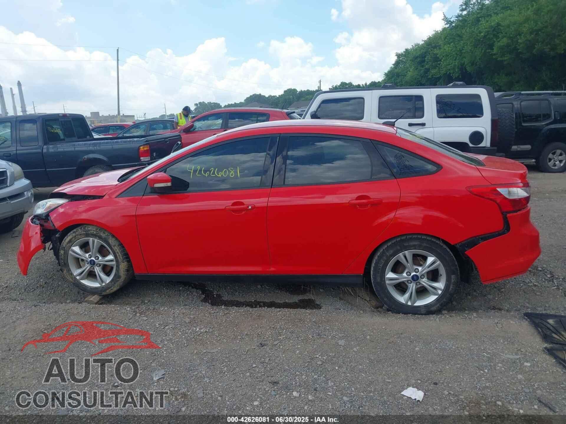 FORD FOCUS 2014 - 1FADP3F22EL347350