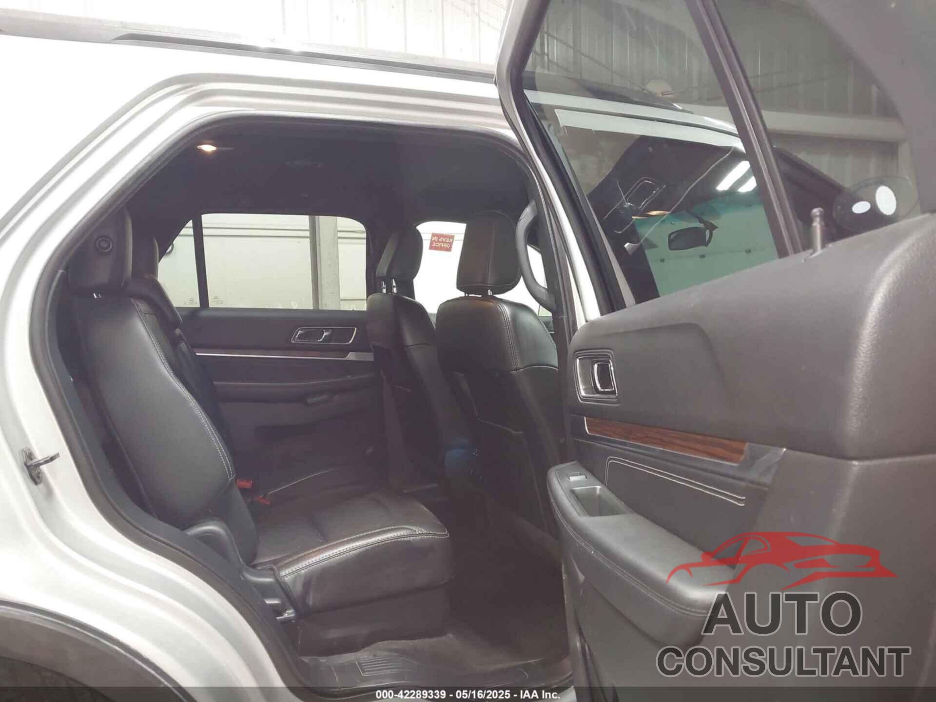 FORD EXPLORER 2018 - 1FM5K8F82JGB33634