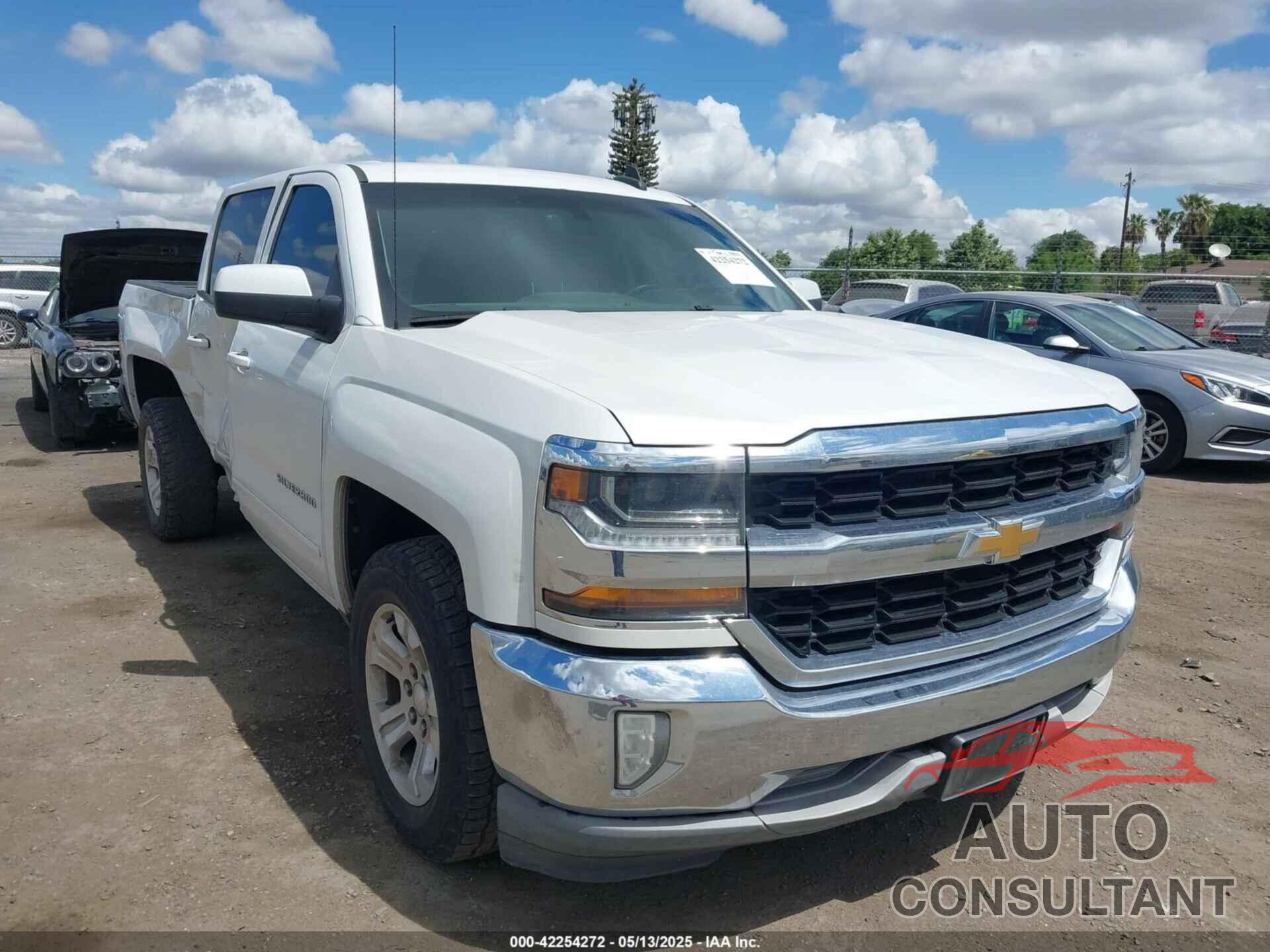 CHEVROLET SILVERADO 1500 2018 - 3GCPCREC0JG125199