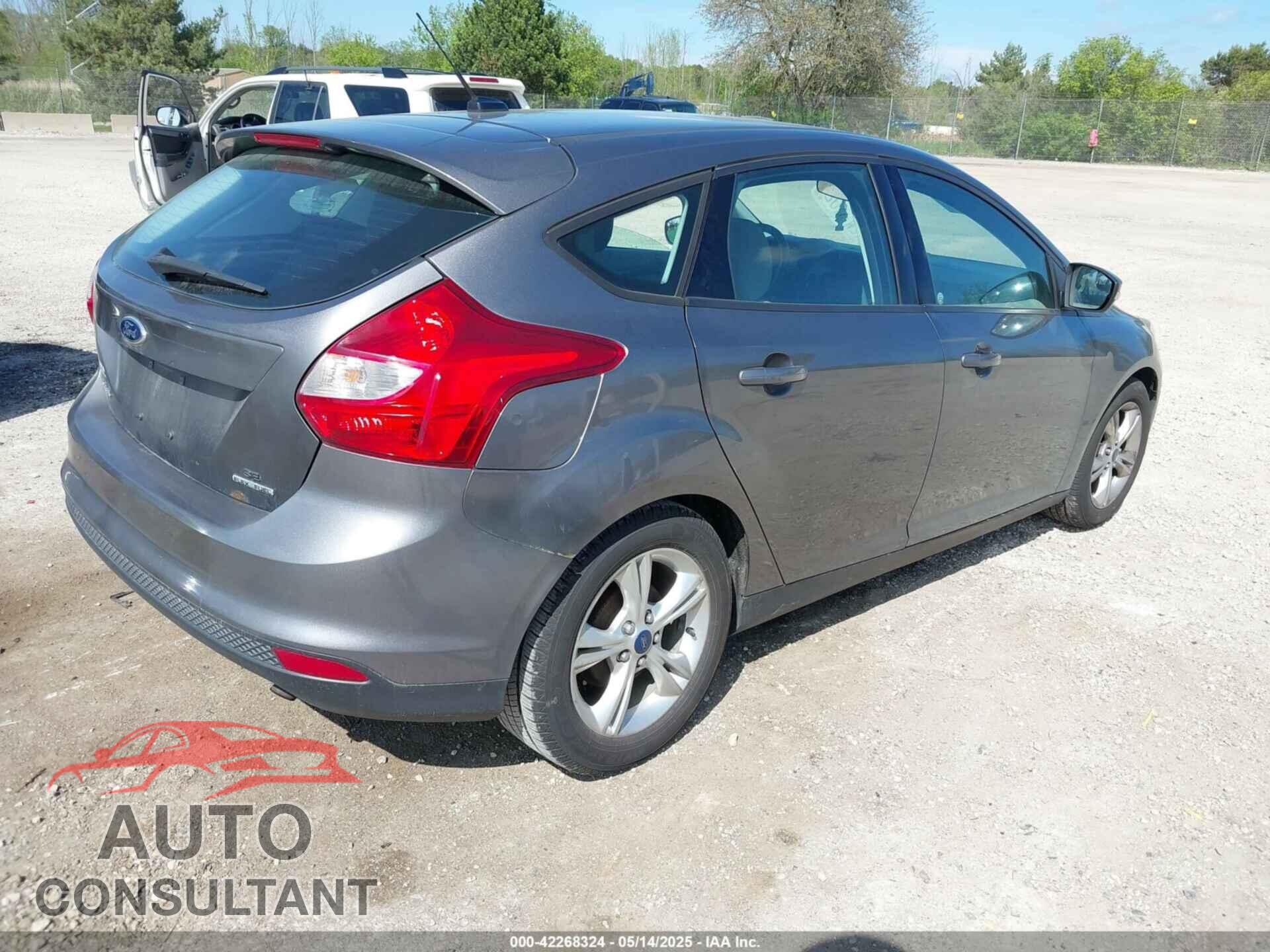 FORD FOCUS 2014 - 1FADP3K2XEL312903