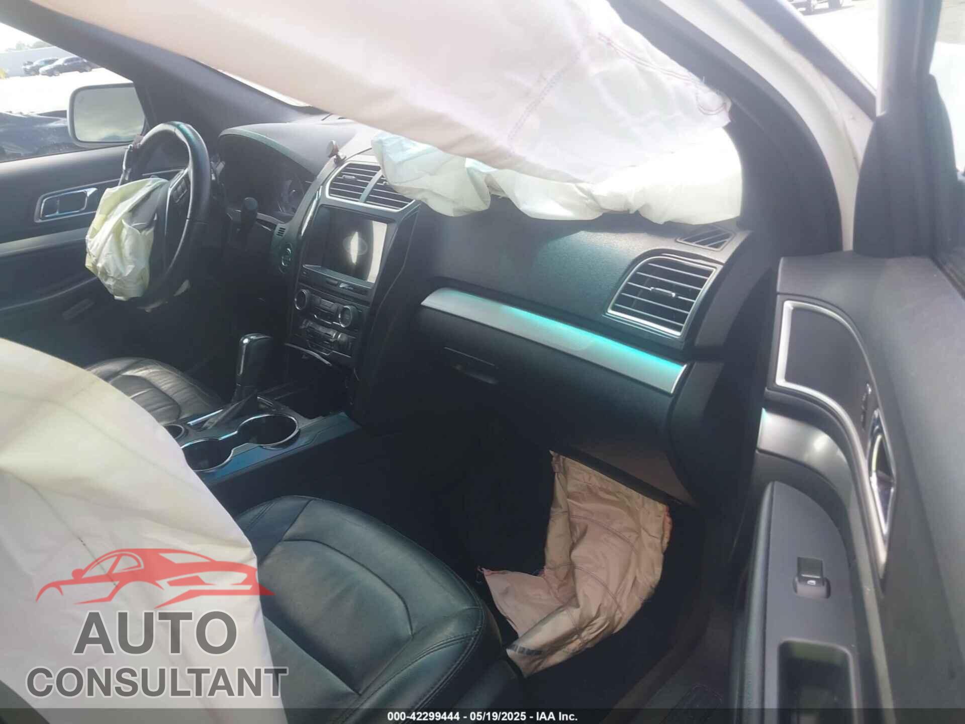 FORD EXPLORER 2017 - 1FM5K7DH8HGB12438