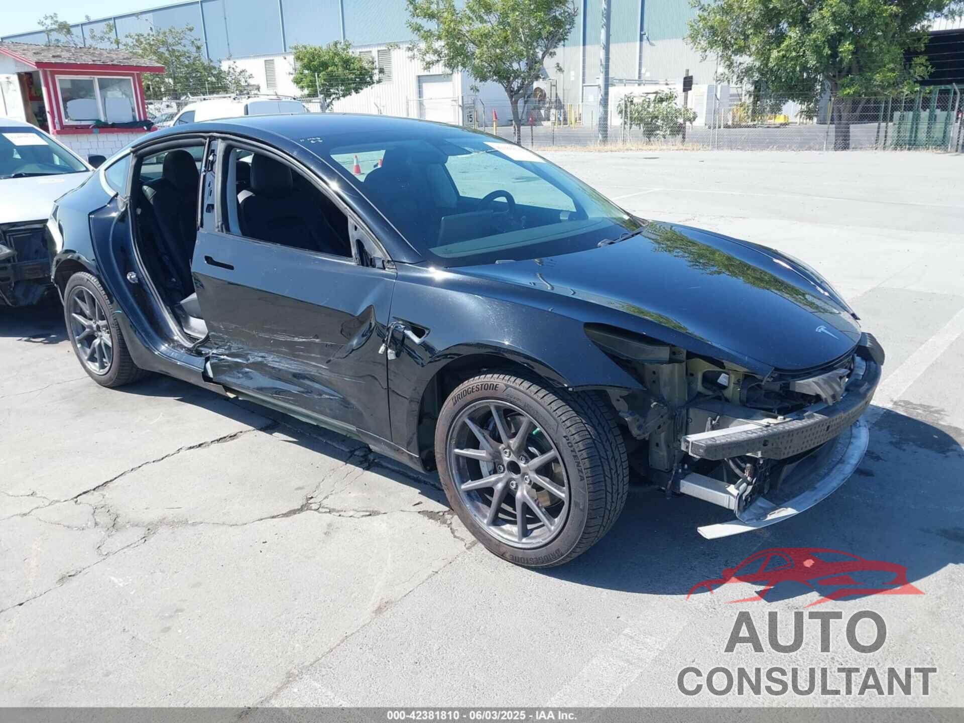 TESLA MODEL 3 2019 - 5YJ3E1EA7KF298184