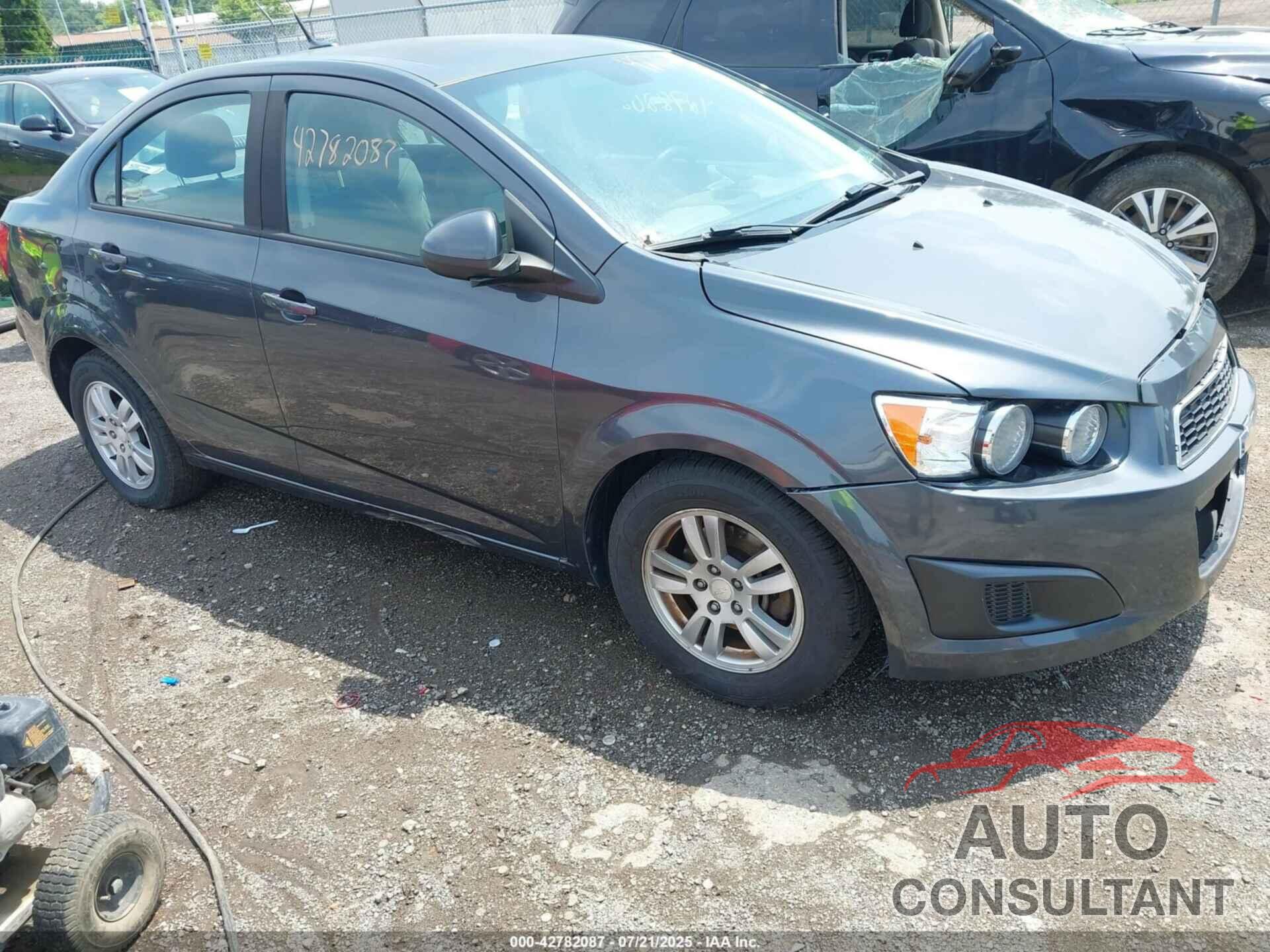CHEVROLET SONIC 2012 - 1G1JA5SH4C4231023